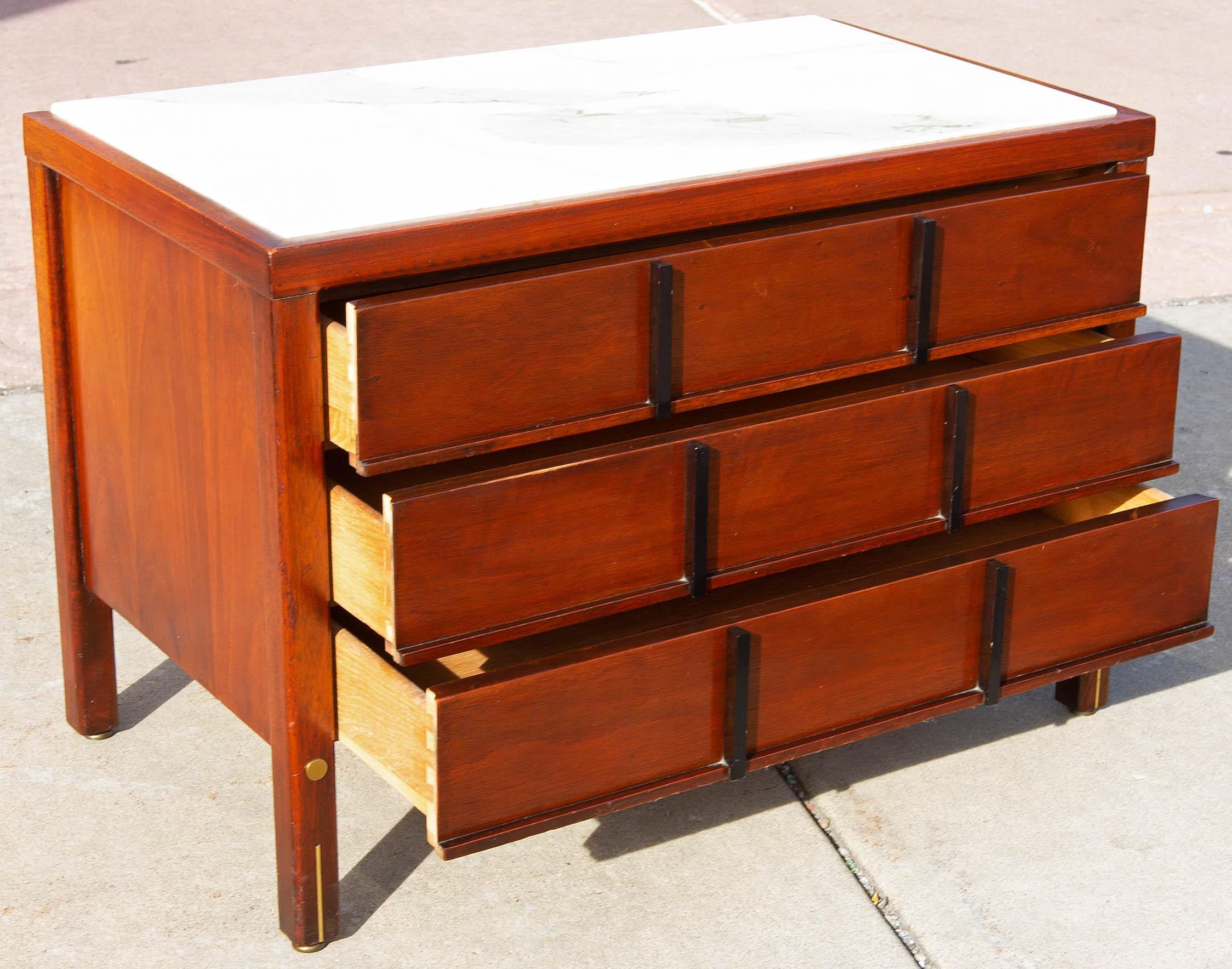 Small Mid-Century Modern Commode by American of Martinsville In Good Condition In Rochester, NY