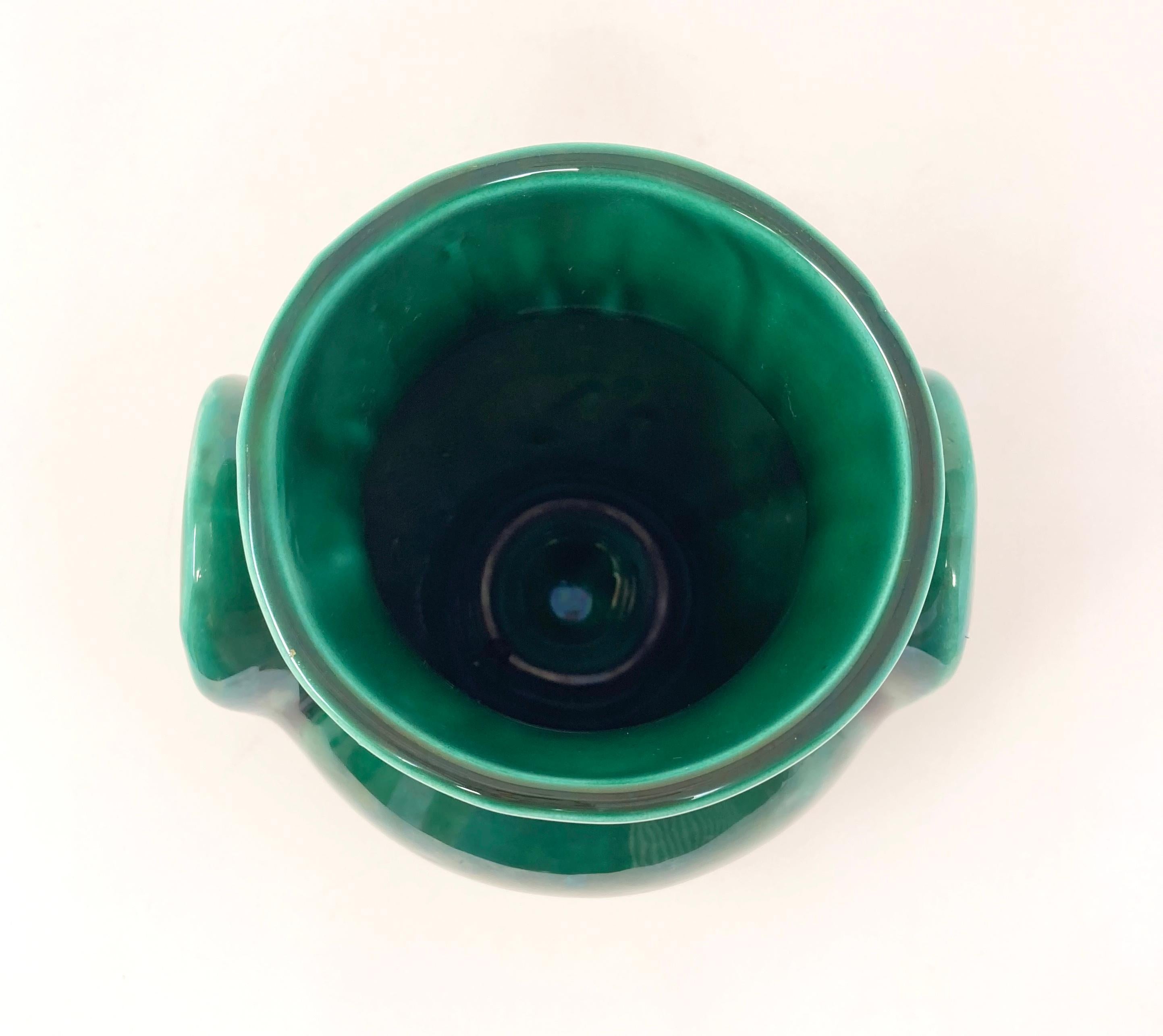 Metà XX secolo Piccolo vaso in ceramica con le orecchie (Oreilles) di Roger Capron Vallauris in vendita