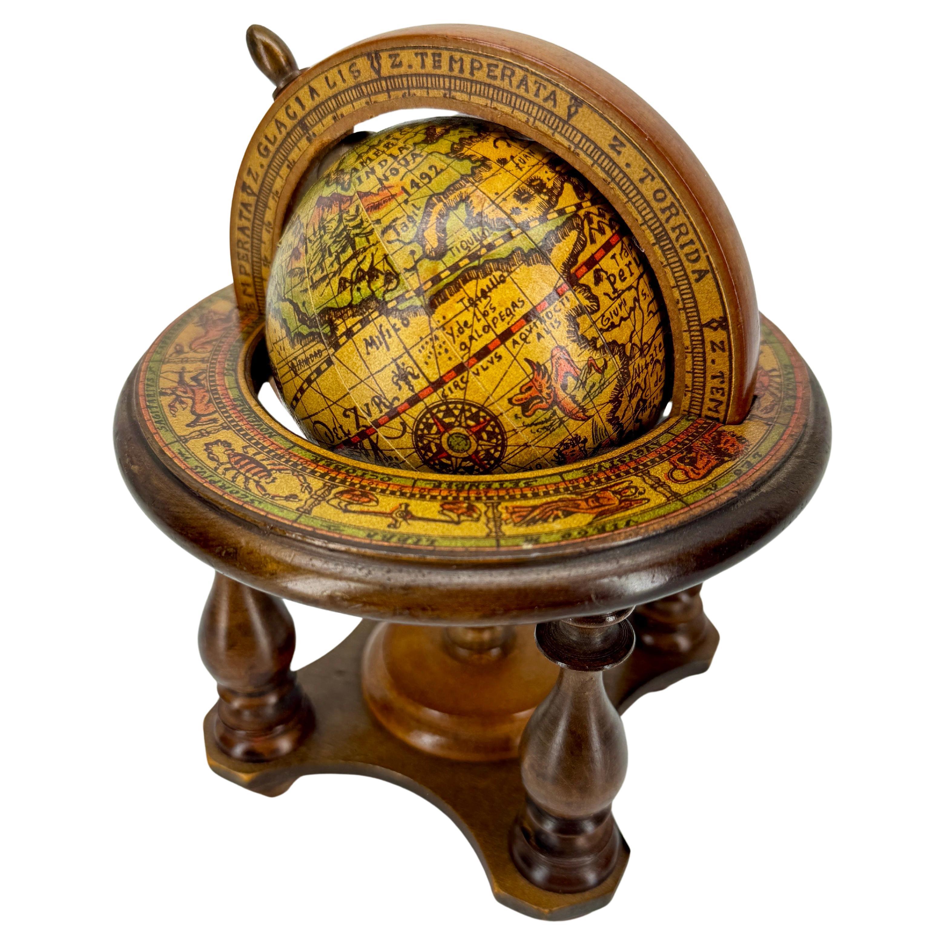 Small Mid-Century Modern Italian Globe for Bar Desk Table For Sale