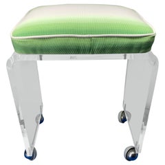 Petit tabouret ou banc sur roulettes en lucite avec cascade:: moderne du milieu du siècle dernier
