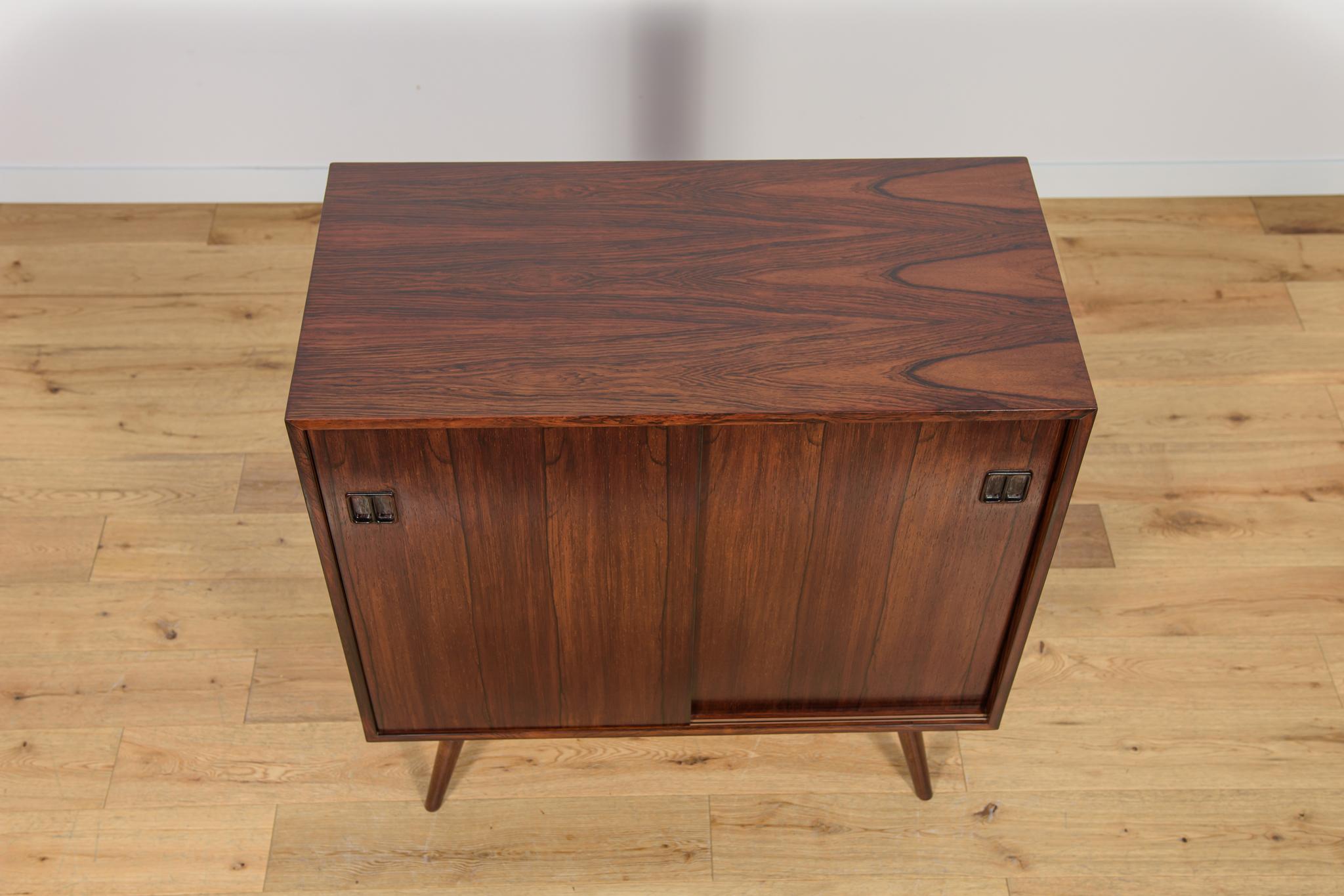 Danese Piccola credenza di metà secolo in palissandro, Danimarca, anni '60 in vendita