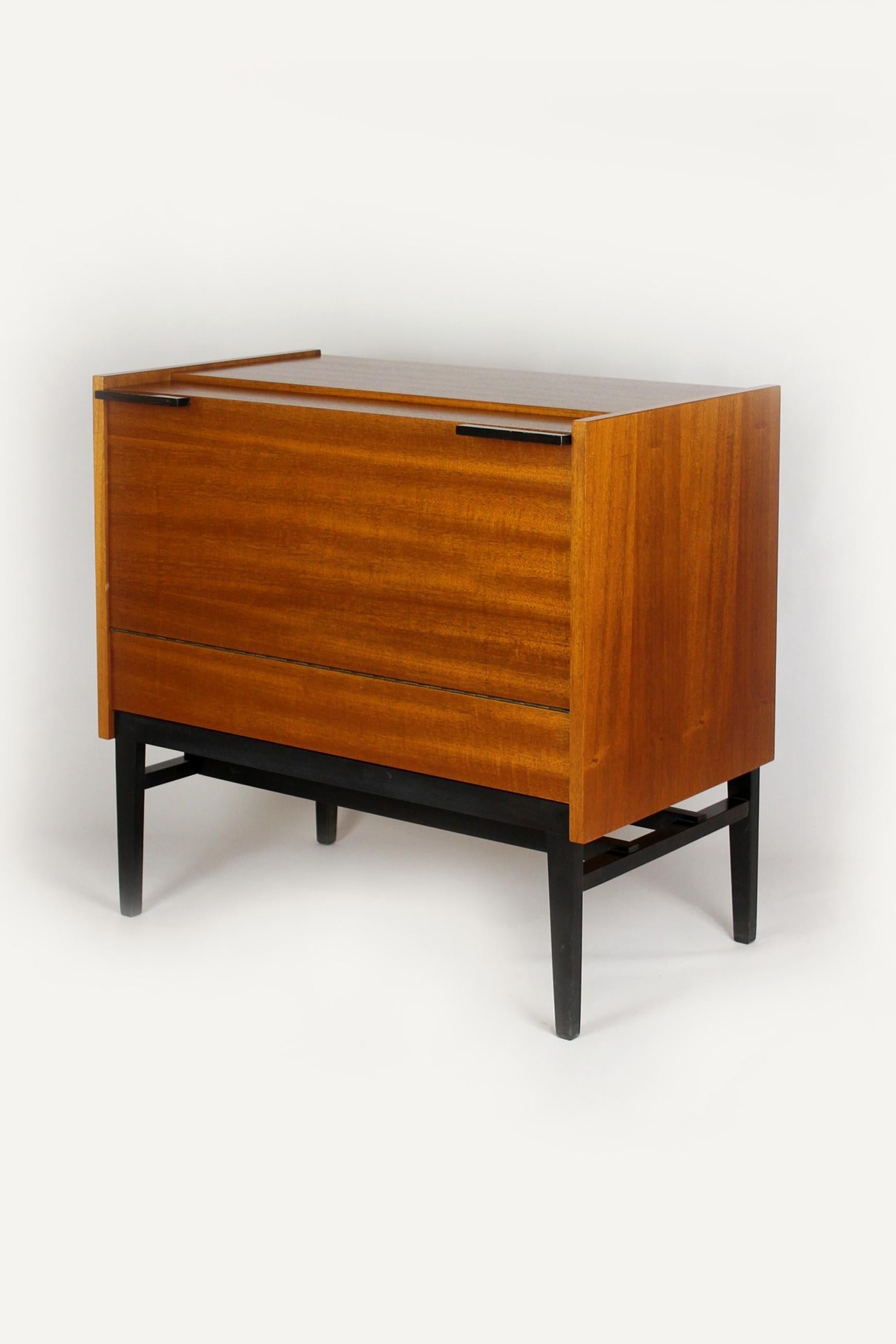 Small Midcentury Sideboard from UP Zavody, 1969 For Sale 3