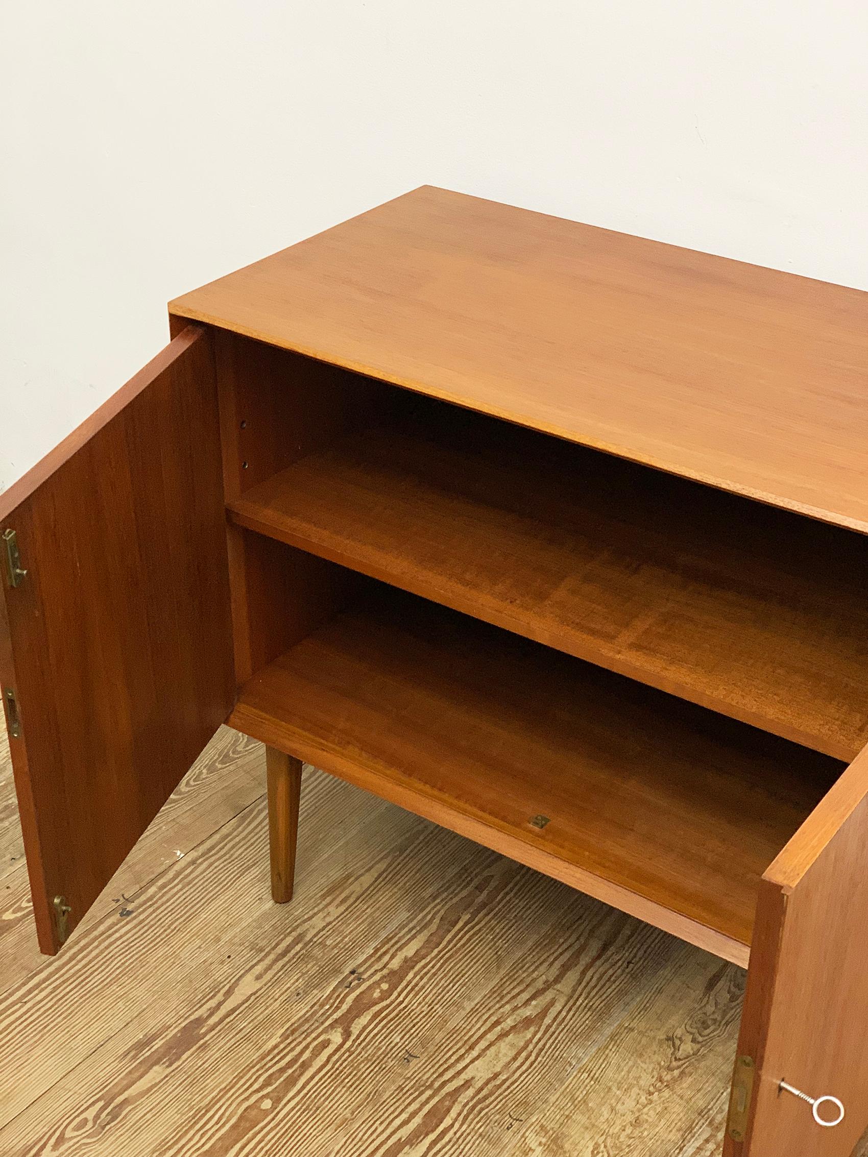 Small Mid-Century Sideboard in Teak by Rex Raab for Wilhelm Renz, Germany, 1960s For Sale 6