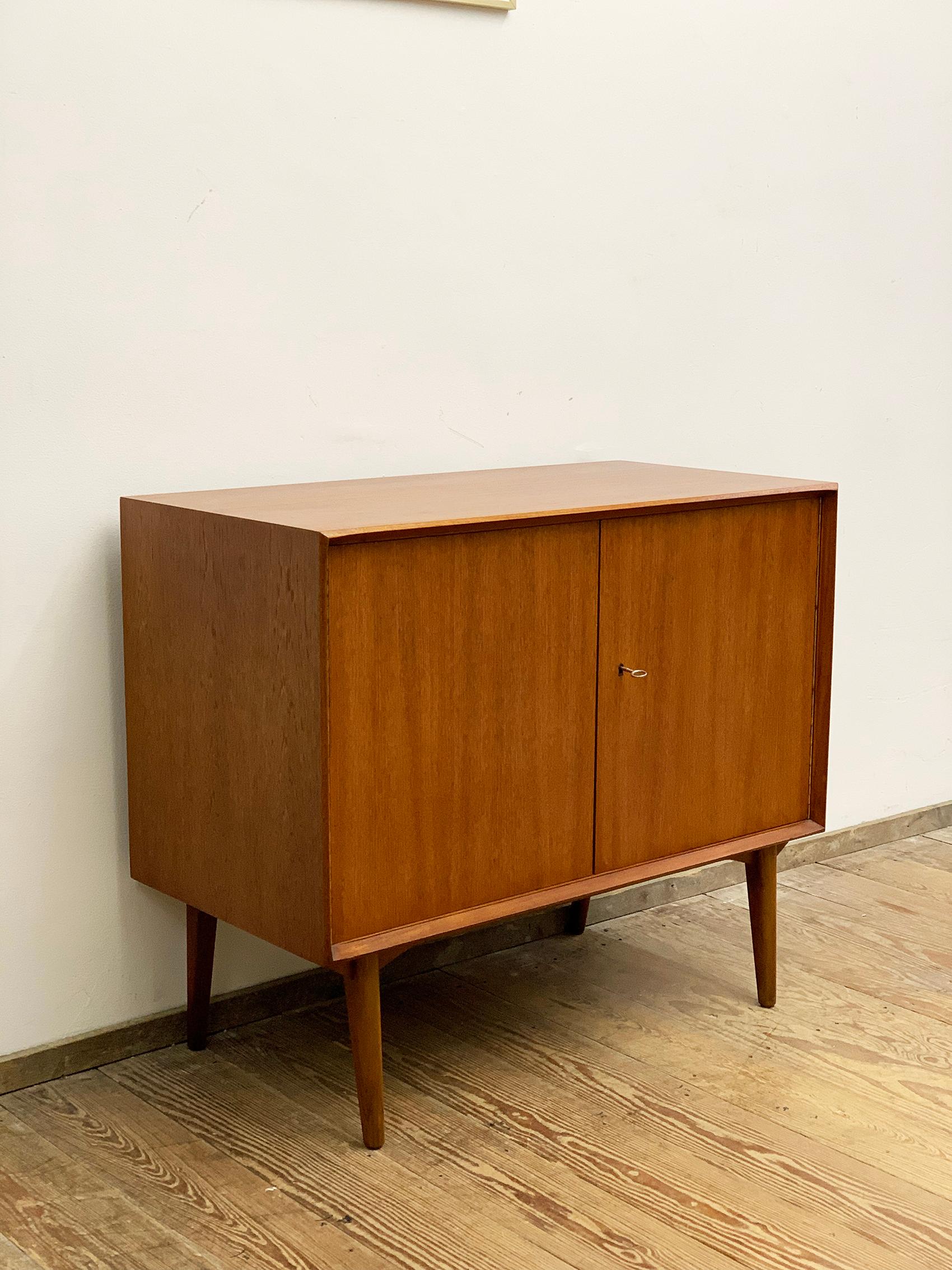 Hand-Carved Small Mid-Century Sideboard in Teak by Rex Raab for Wilhelm Renz, Germany, 1960s For Sale