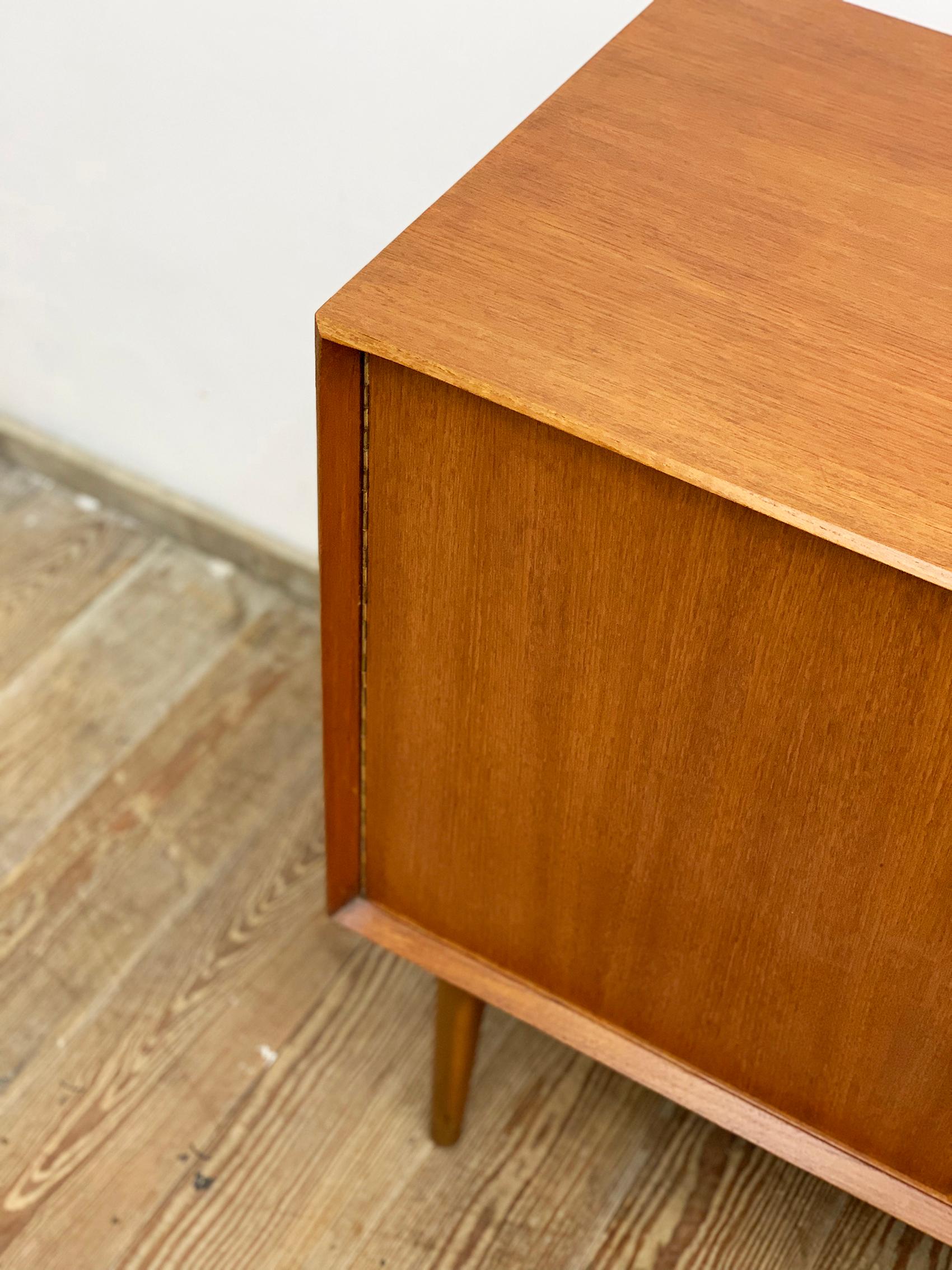 Small Mid-Century Sideboard in Teak by Rex Raab for Wilhelm Renz, Germany, 1960s For Sale 2