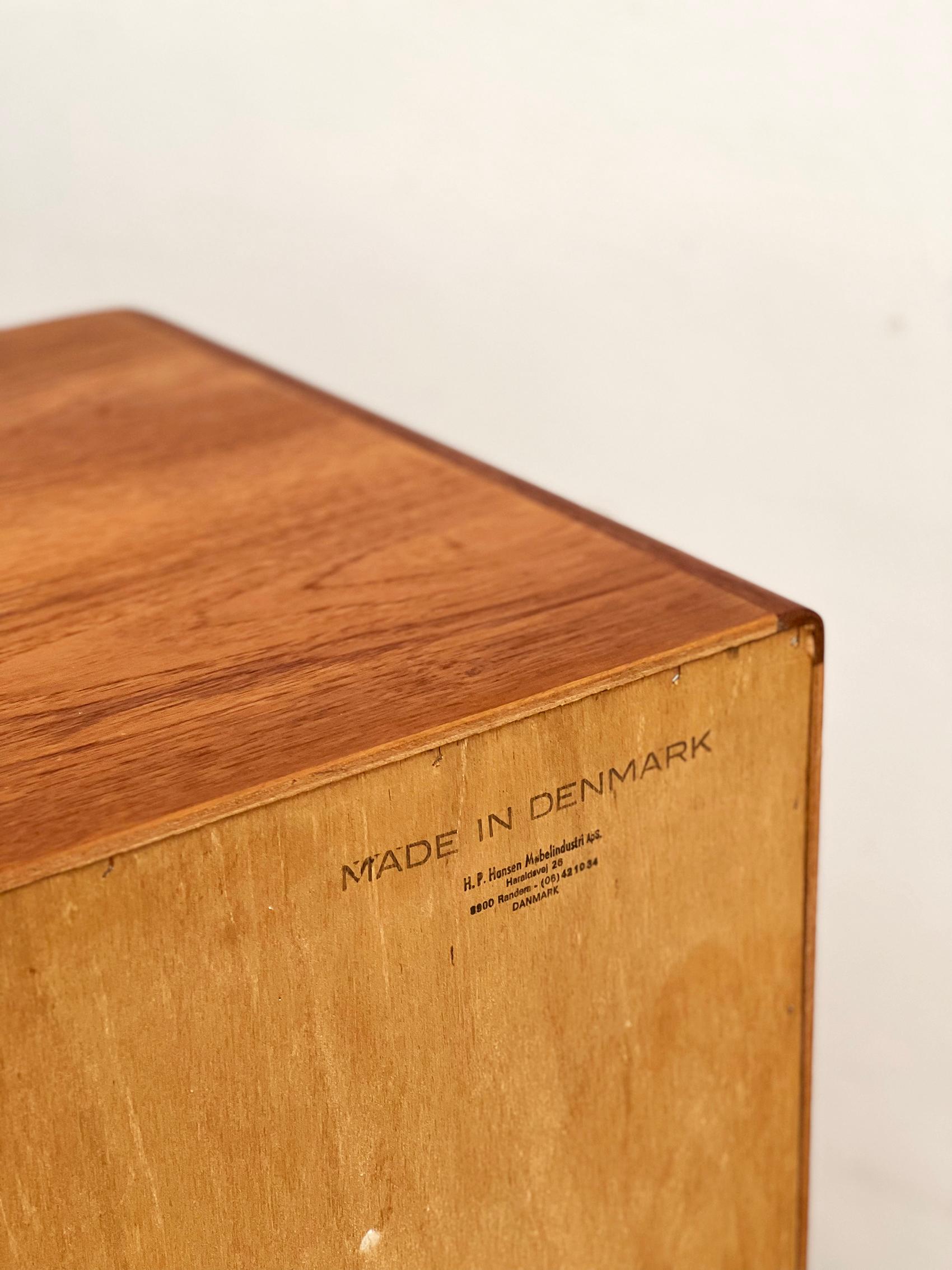 Small Mid Century Sideboard or Credenza, Danish Teak Wood Design by H.P.Hansen 8