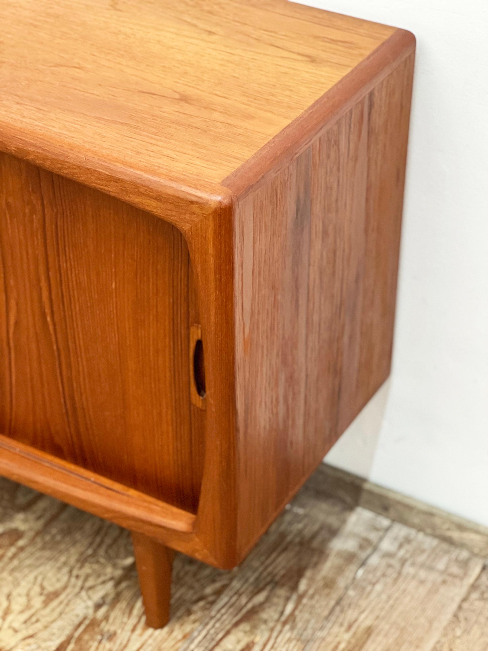 Mid-Century Modern Small Mid Century Sideboard or Credenza, Danish Teak Wood Design by H.P.Hansen