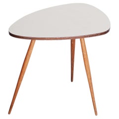 Petite table du milieu du siècle, fabriquée en Tchécoslovaquie, années 1950, état d'origine