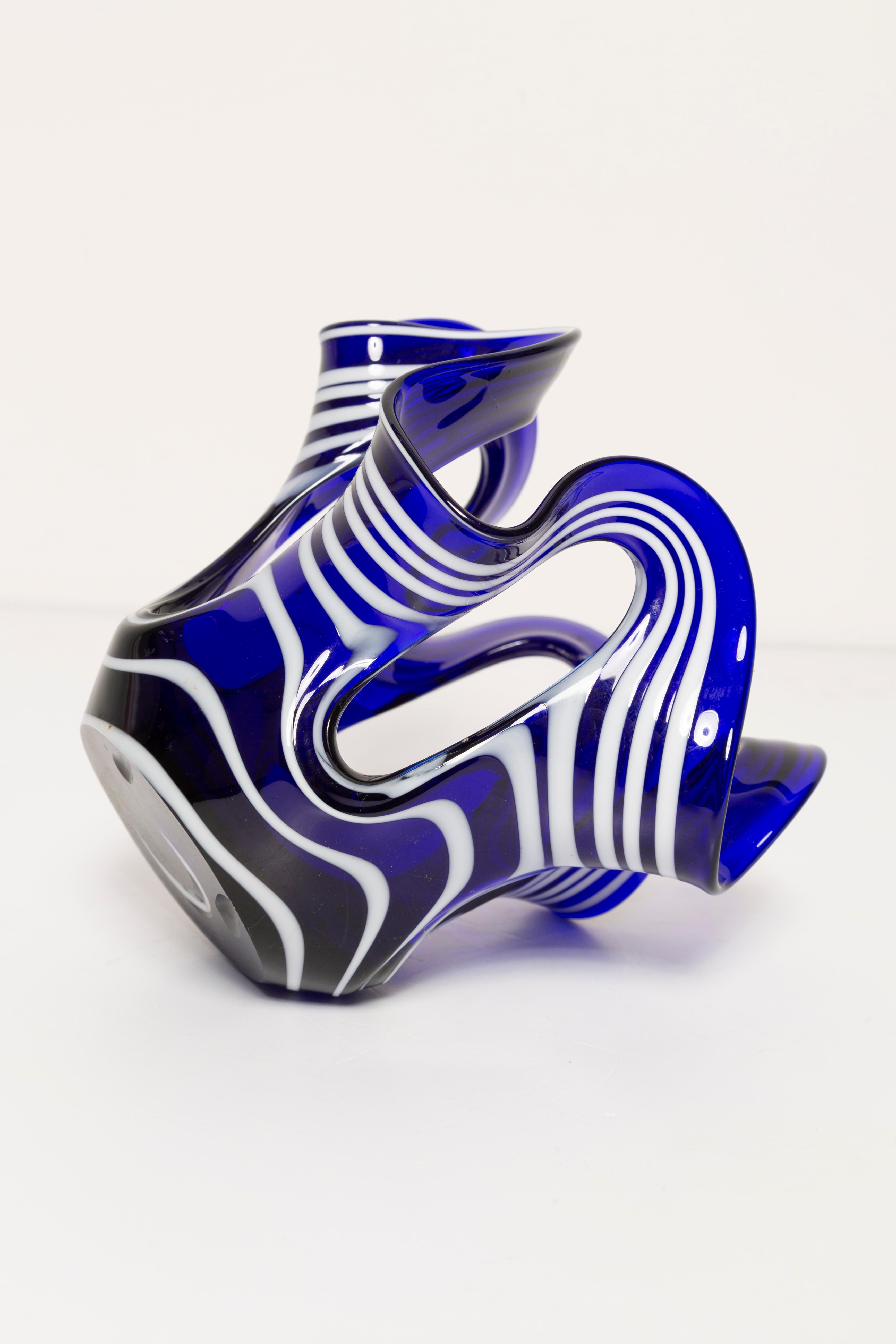 Small Mid-Century Ultramarine Blue and White Vase, Europe, 1960s For Sale 3
