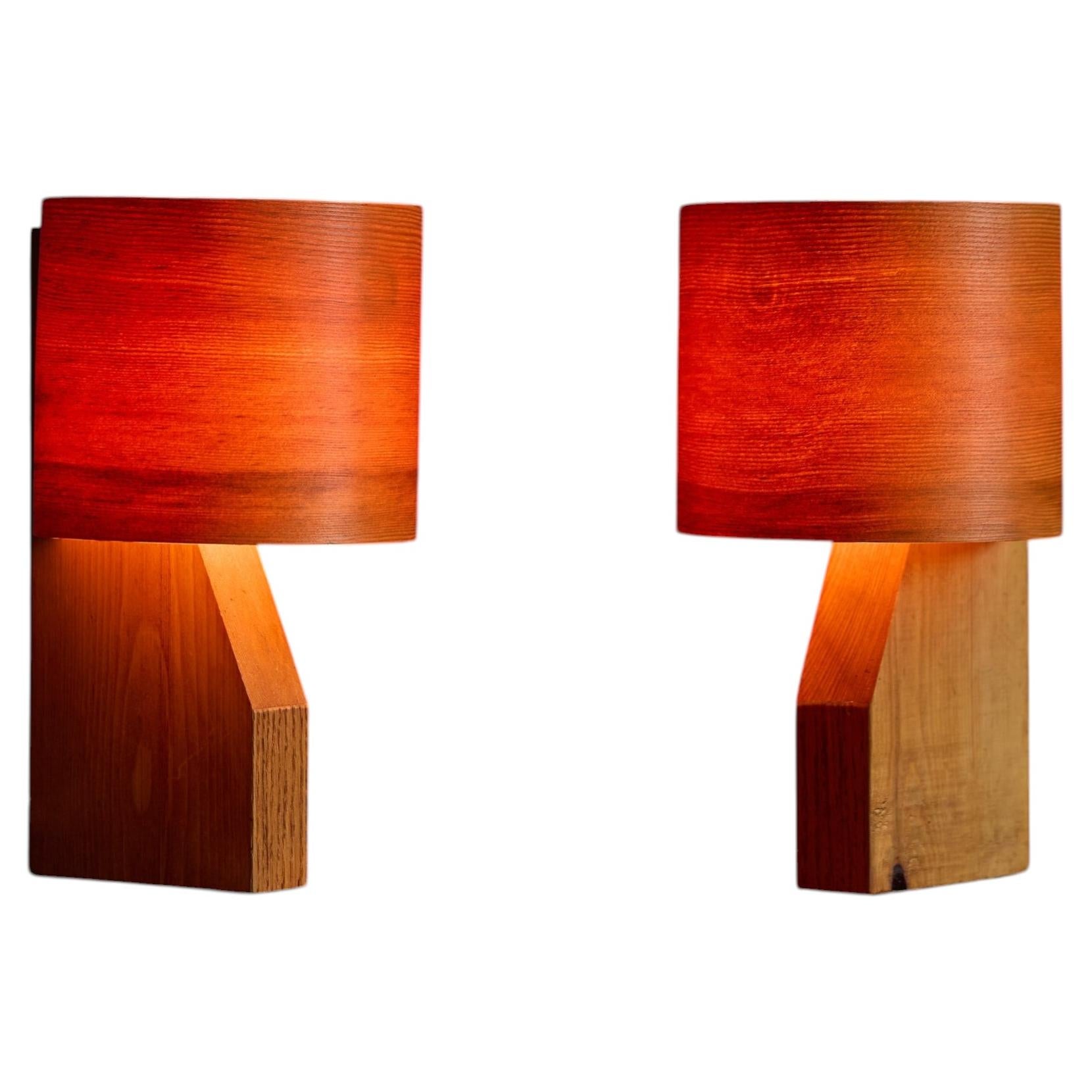 Piccole lampade da tavolo in legno impiallacciato del Mid-Century, anni '60