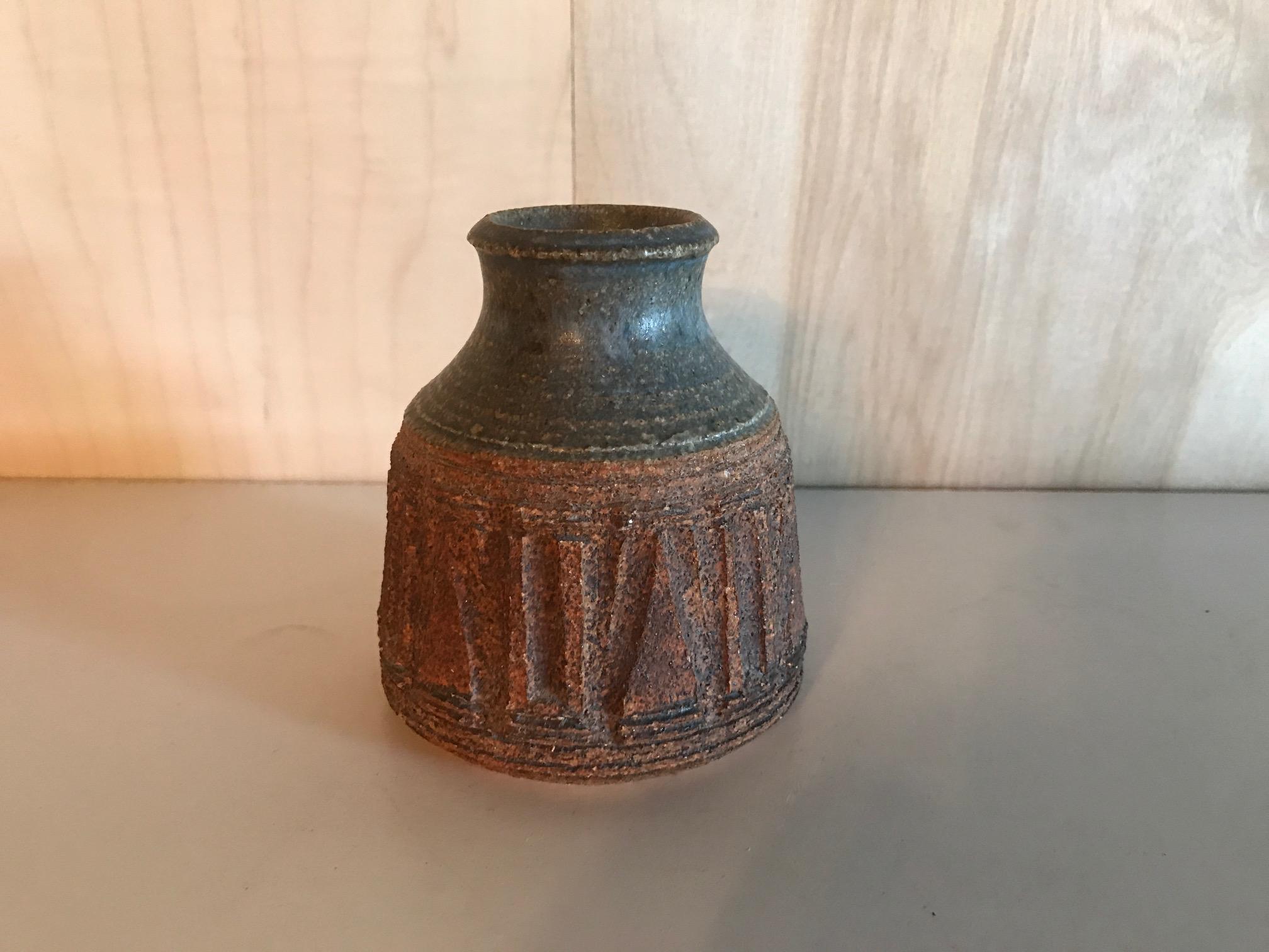 Small Midcentury Ceramic Vase Weed Pot Vintage Studio Ceramic Art In Excellent Condition For Sale In Salt Lake City, UT