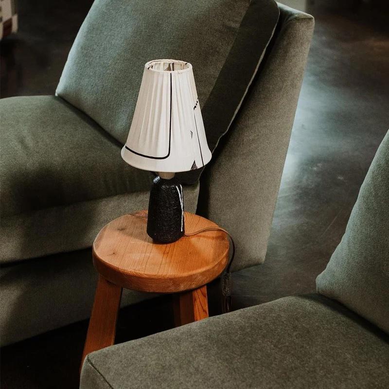 Pequeña lámpara de estudio moderna de mediados de siglo + pantalla siglo XX en venta