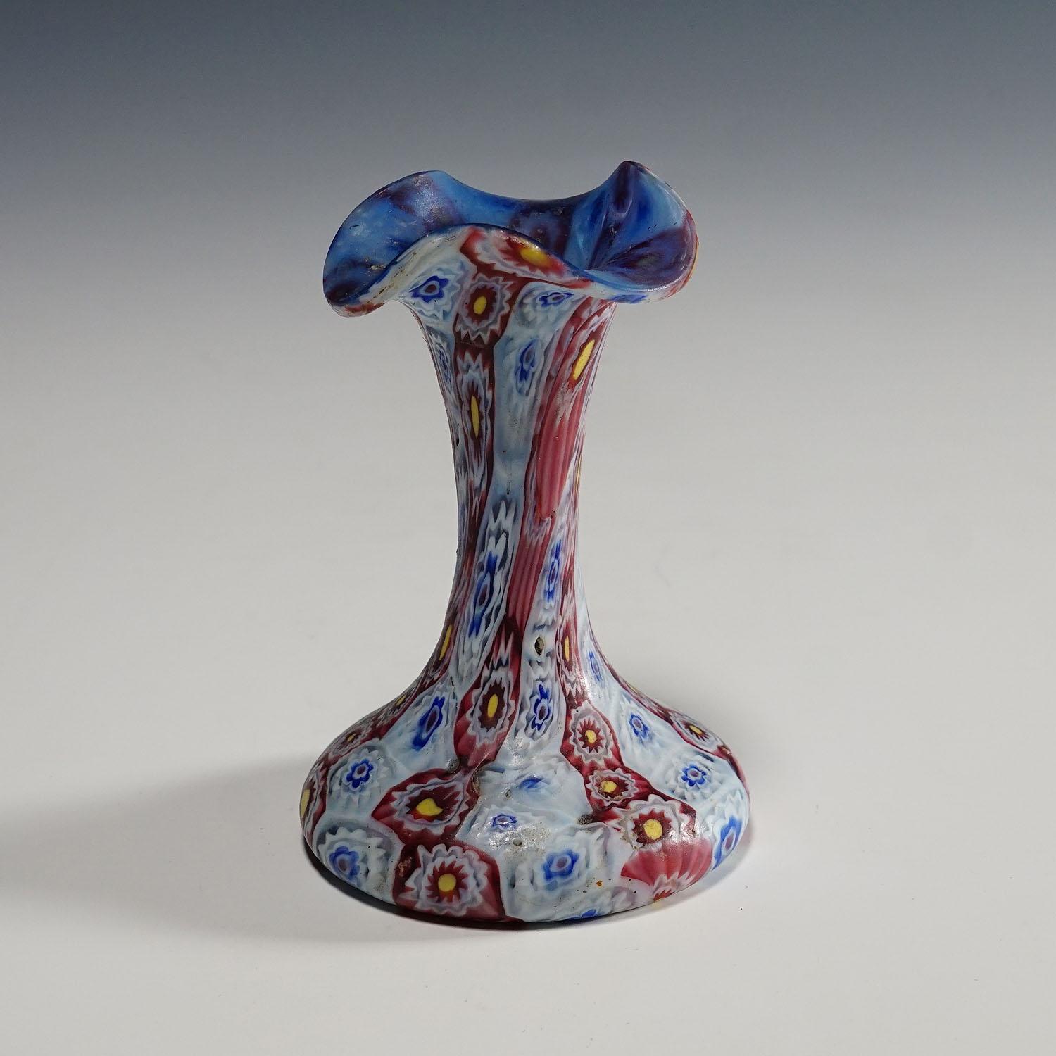Mid-Century Modern Small Millefiori Vase in Blue, Red and White, Fratelli Toso Murano, 1910 For Sale