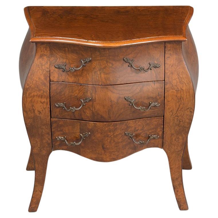 French Petite Commode with Flemish Mahogany Veneers For Sale at 1stDibs