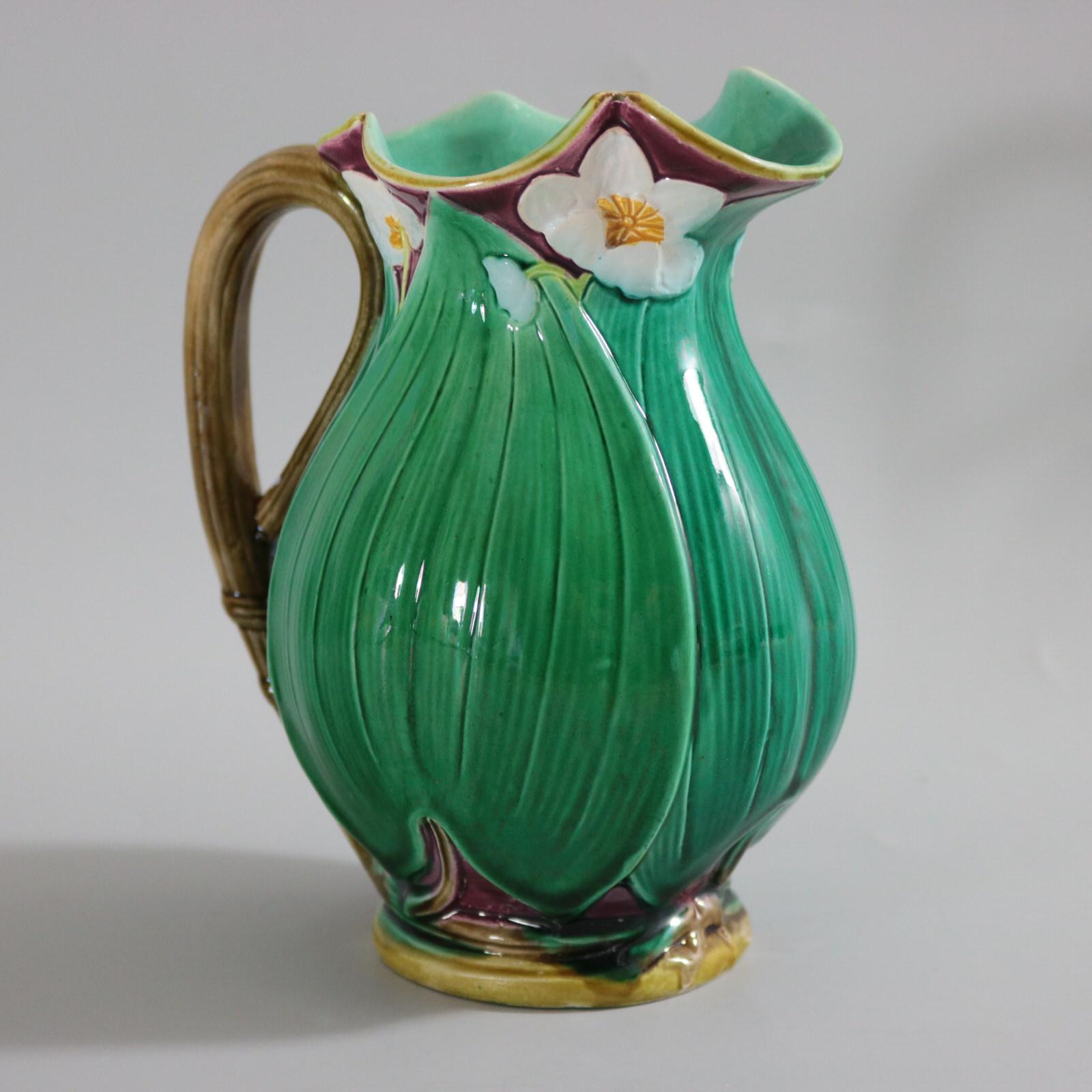 Small Minton Majolica Lily Jug/Pitcher In Excellent Condition For Sale In Chelmsford, Essex