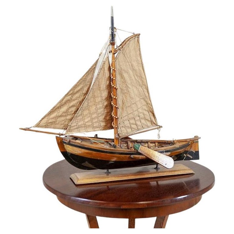 Small Model of Yacht From the Prewar Period For Sale at 1stDibs