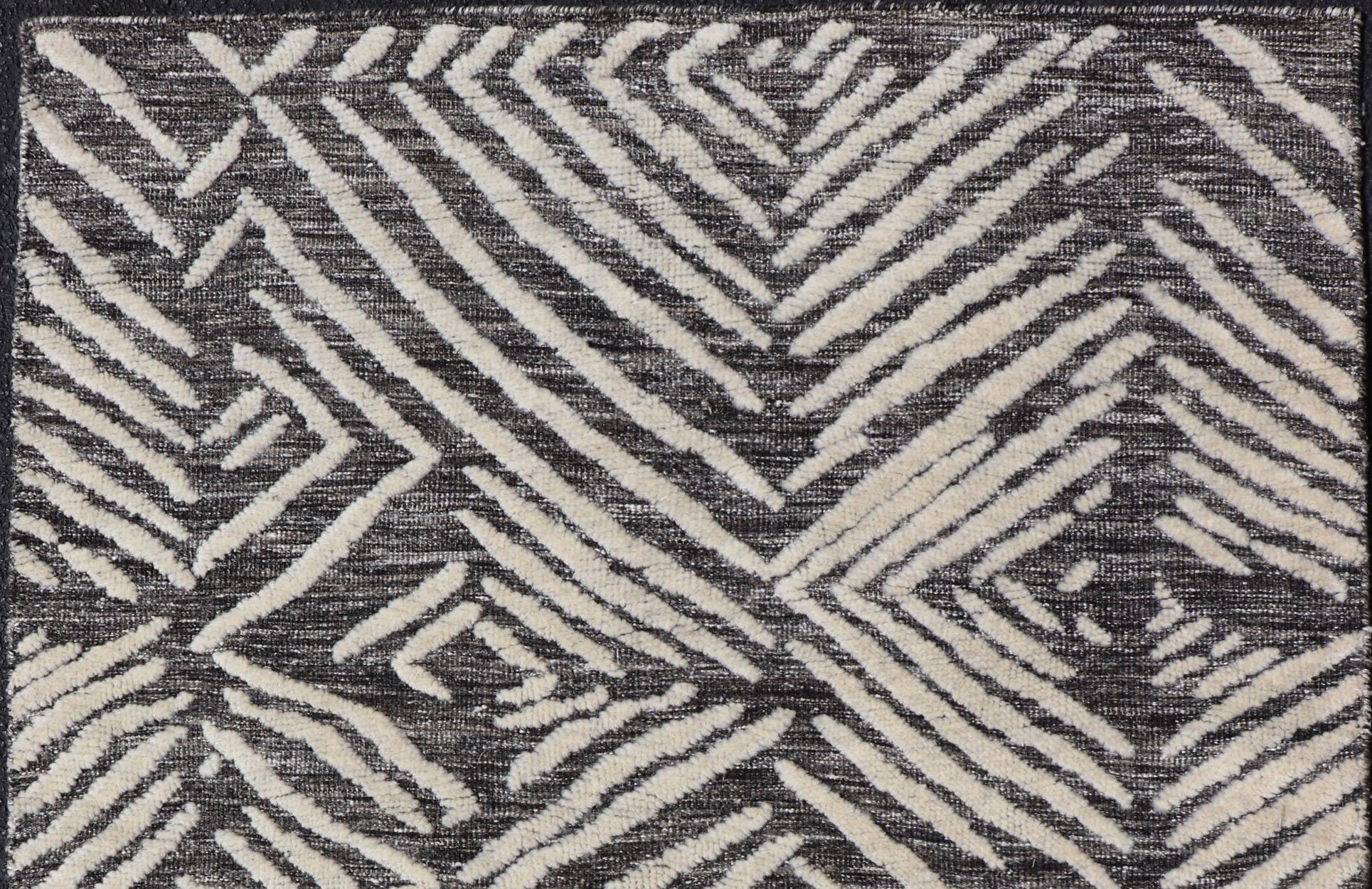 Indian Small Modern Rug with Contemporary Stripes Pattern on Dark Background For Sale