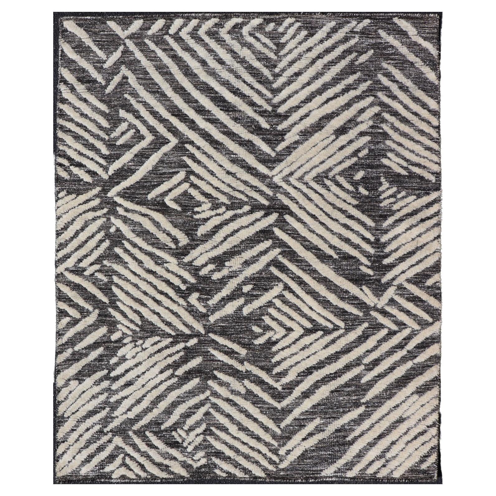 Small Modern Rug with Contemporary Stripes Pattern on Dark Background