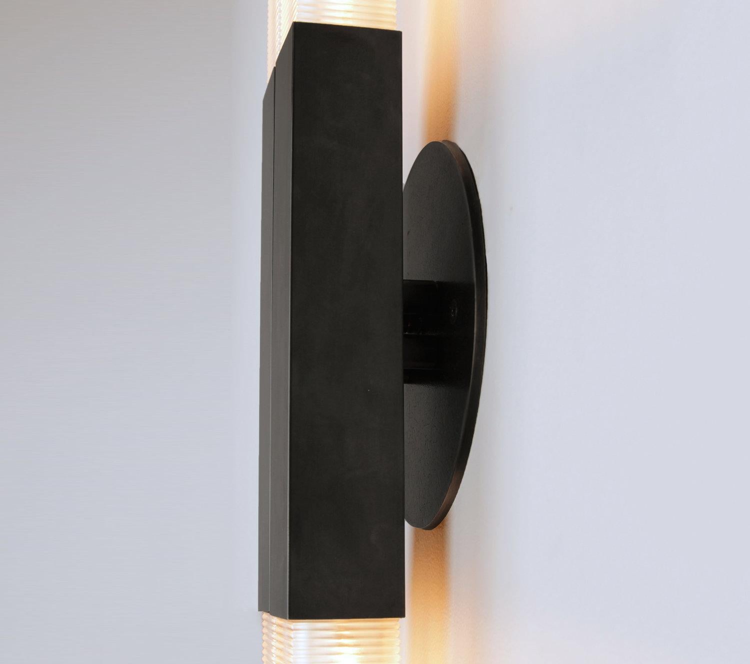 Daikon Studio  POST  KoKo Sconce 

The KoKo Sconce celebrates the poetic dialogue between light and form to create a fixture that leans into the timeless and iconic. Meticulously crafted by hand in our studios. Horizontal or vertical