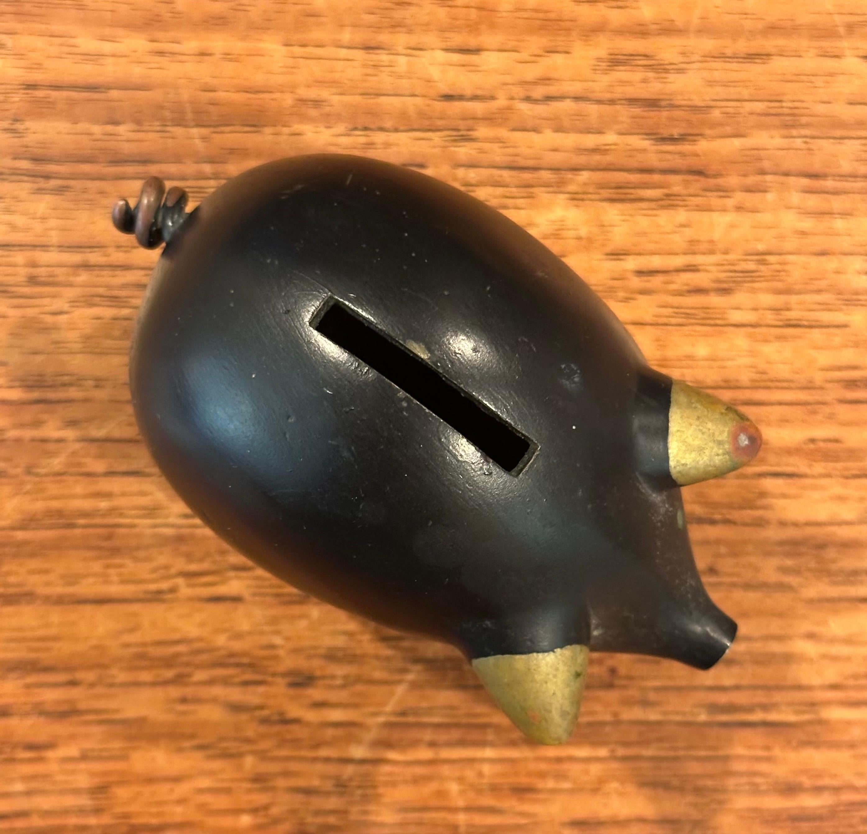 Kleine modernistische Piggy Bank aus Gusseisen von Taxco aus Mexiko im Angebot 5