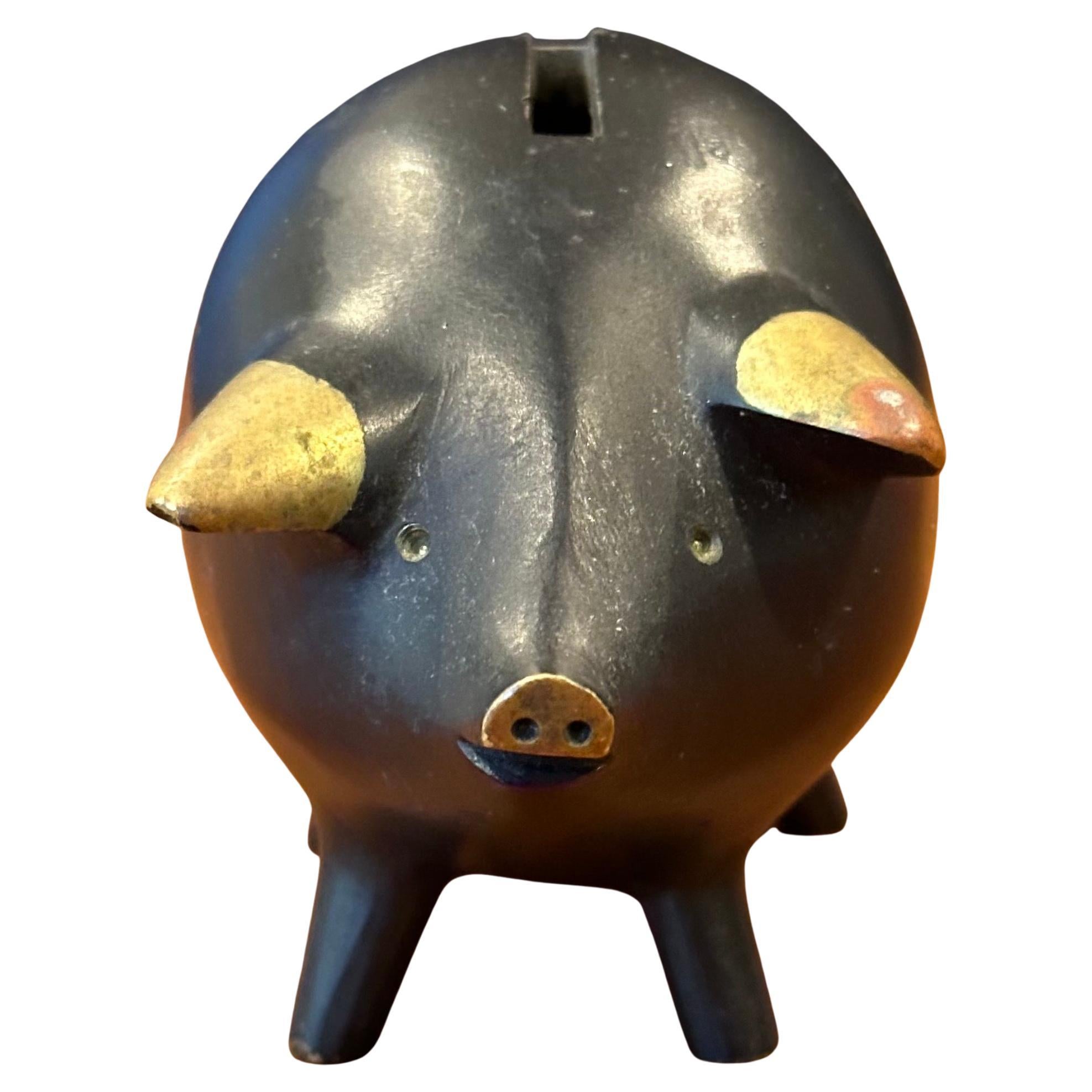 Kleine modernistische Piggy Bank aus Gusseisen von Taxco aus Mexiko im Angebot 8