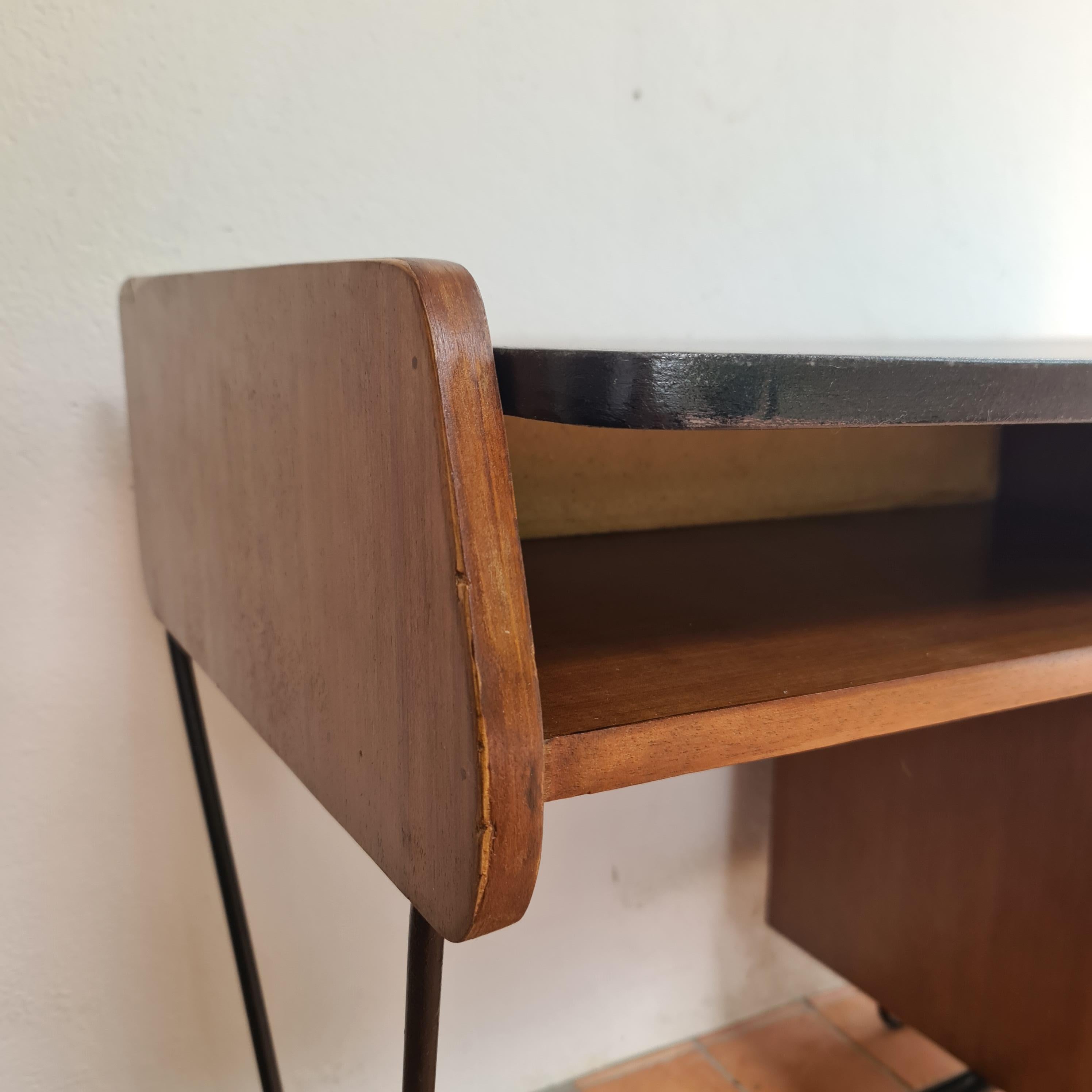 French small modernist desk For Sale