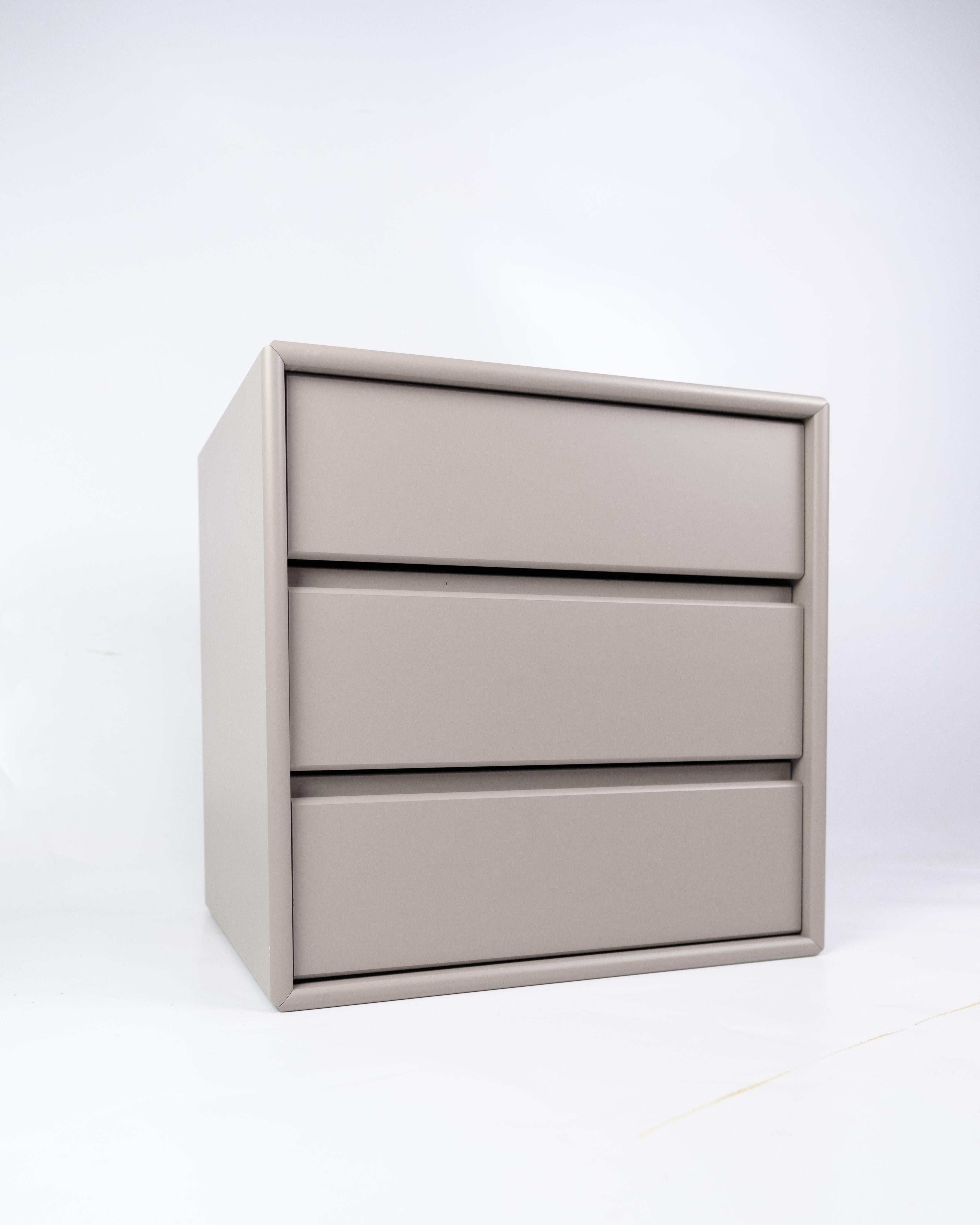 Small Montana module with drawers, designed by Peter J. Lassen and manufactured by Montana. The module is made in a grey colour and is ideal for storing smaller items. The Montana system is known for its flexibility and modular structure, which