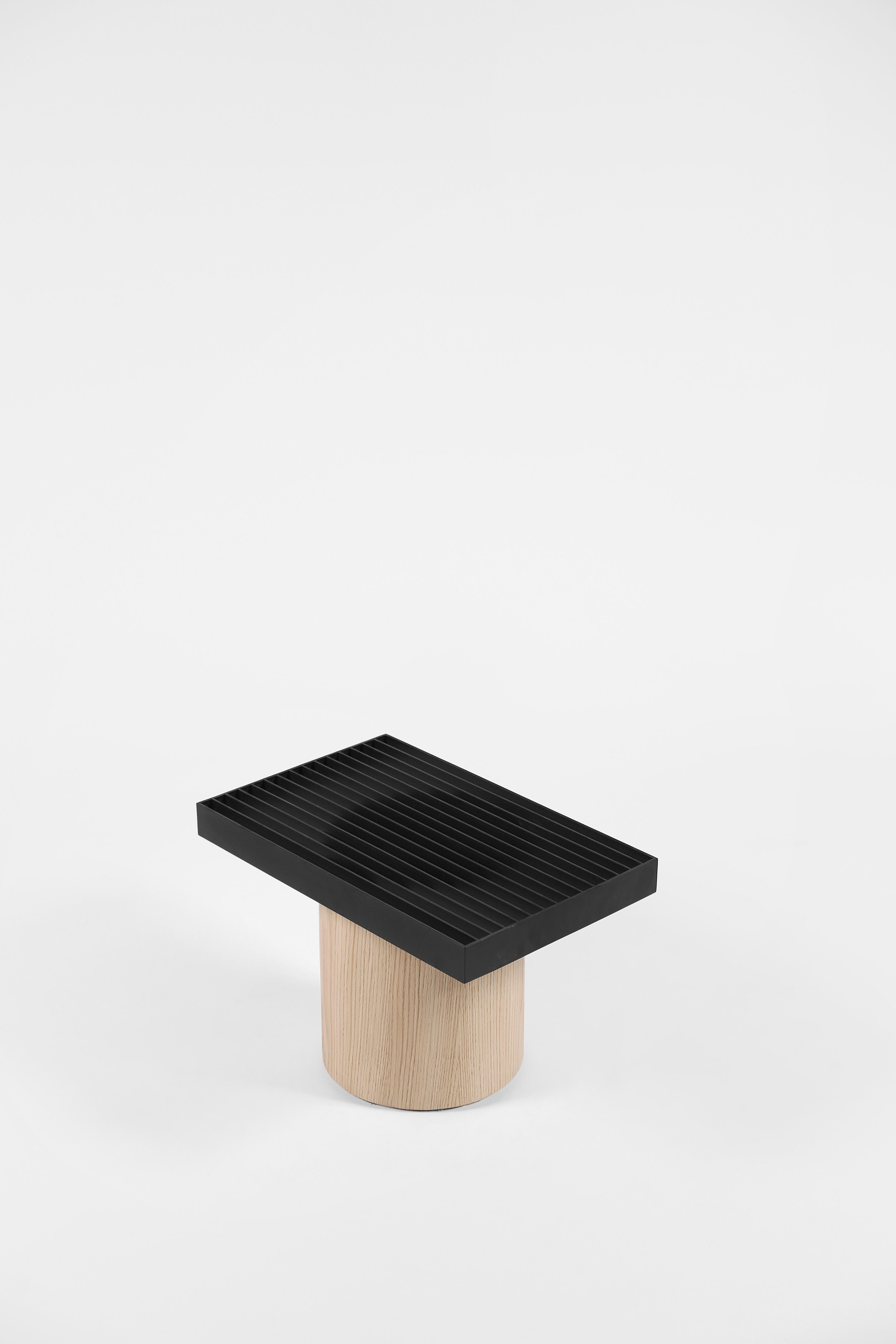 Small Movimiento side table by Joel Escalona
Limited Edition of 9
Dimensions: D 55 x W 35 x H 35 cm
Materials: oak wood, metal.

Natural white oak with metal table.

Joel Escalona
He was born in Mexico City and studied Industrial Design at