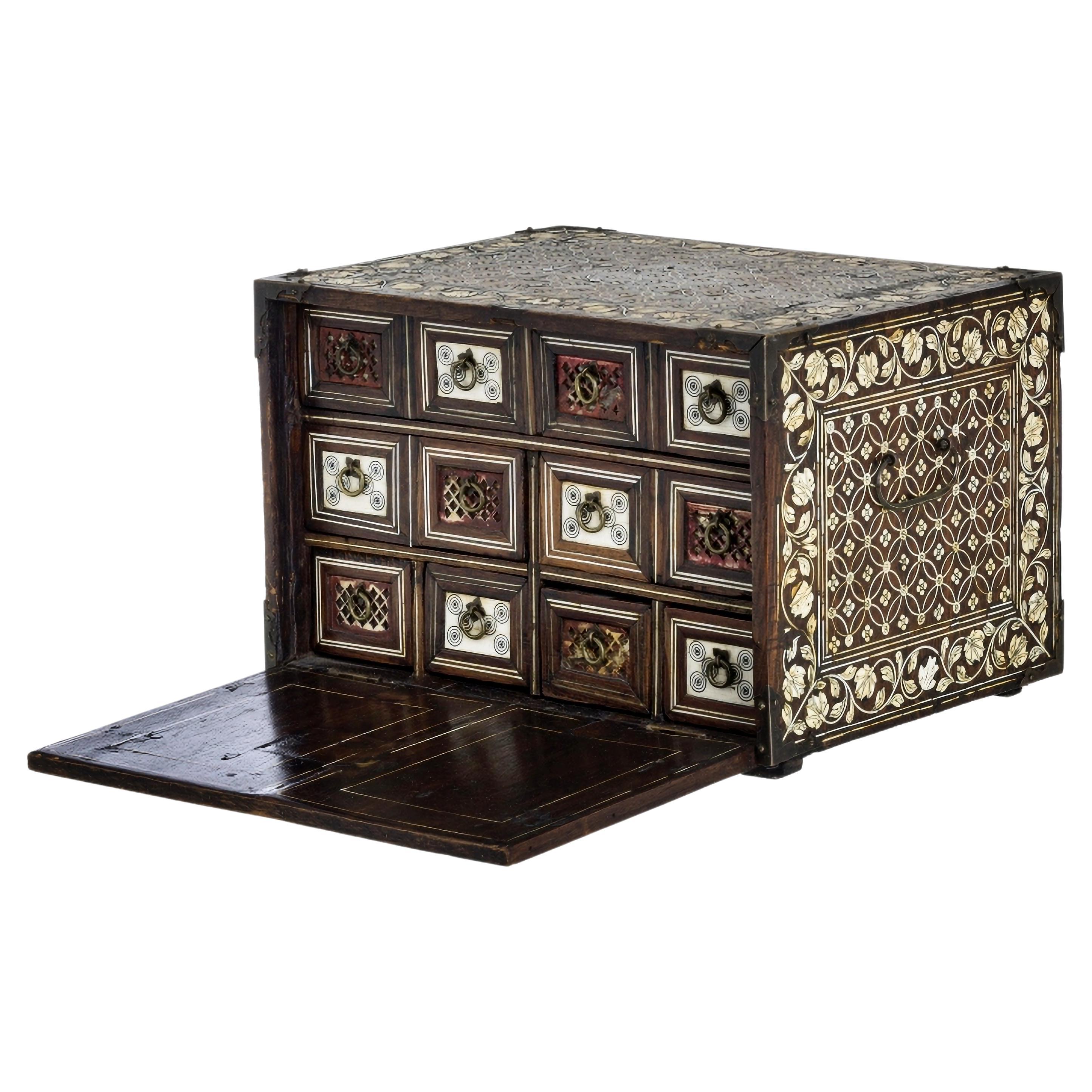 Small Mughol Counter, 17th Century For Sale