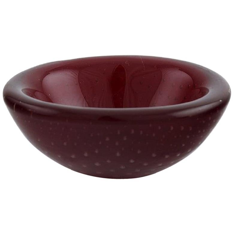 Small Murano Bowl in Red Mouth-Blown Art Glass with Inlaid Air Bubbles, 1960s