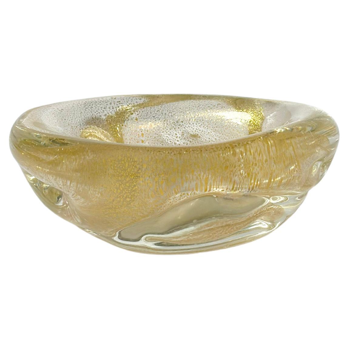 Piccola ciotola in vetro di Murano con inclusioni d'oro, Archimede Seguso, Italia in vendita