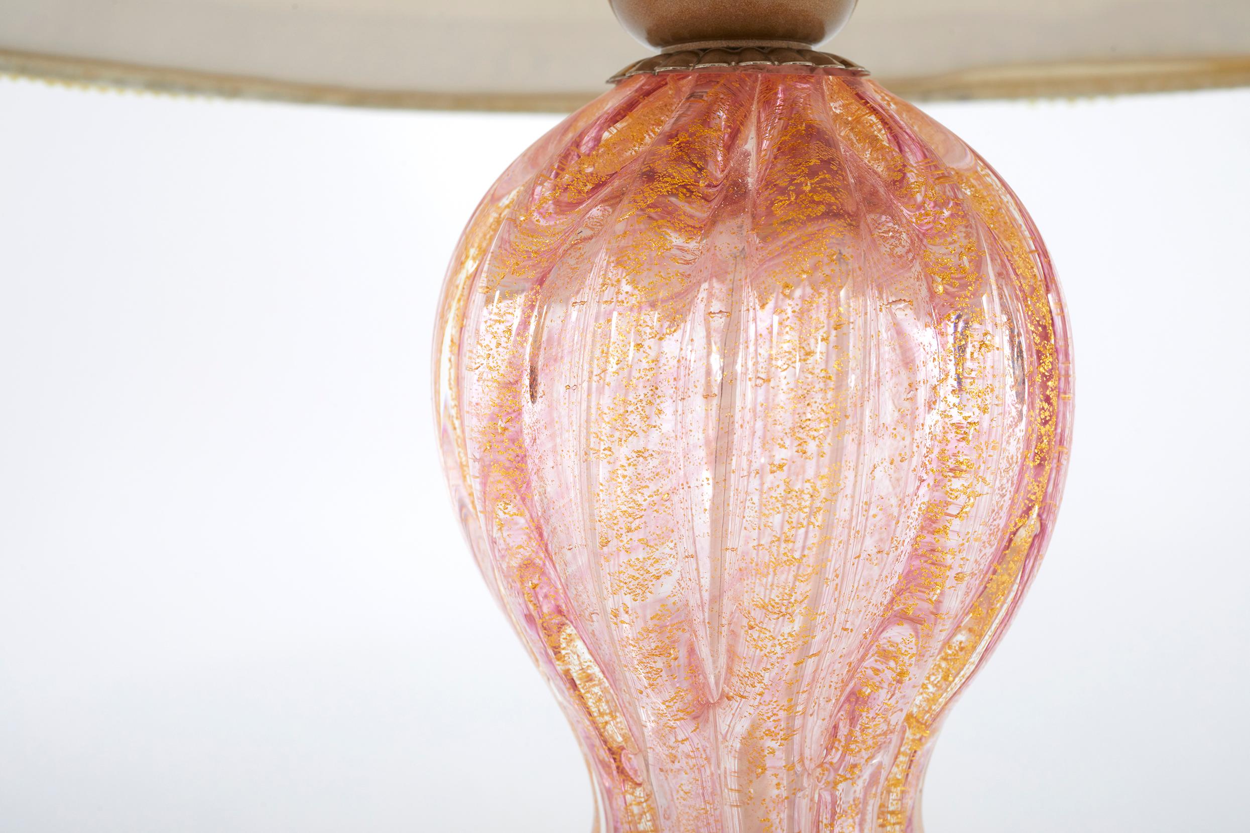 Small Murano Glass / Gold Flecks Table Lamp In Good Condition In Tarry Town, NY