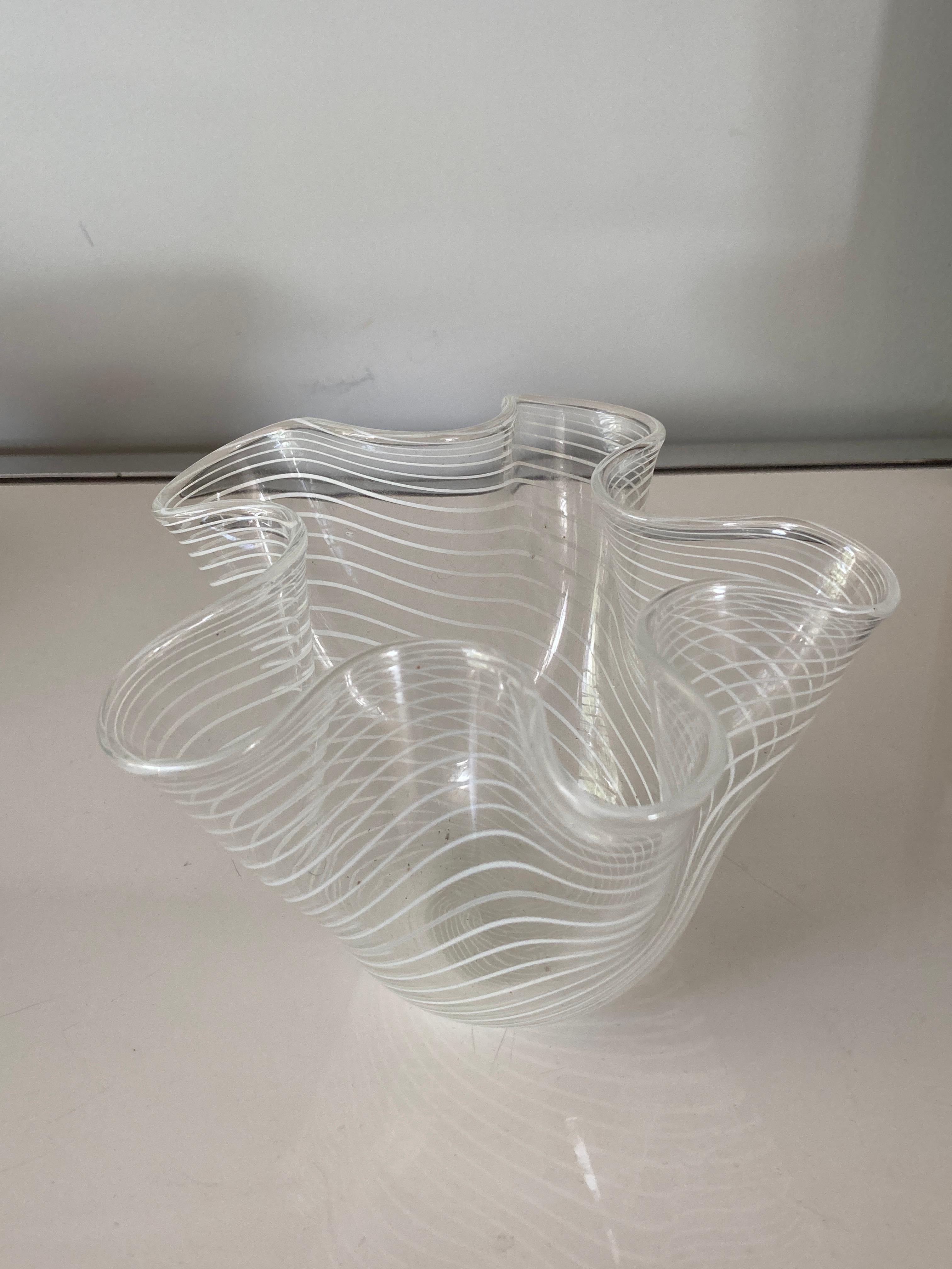 Vaso in vetro di Murano del 1950 attribuito a Paolo Venini
Condizioni perfette