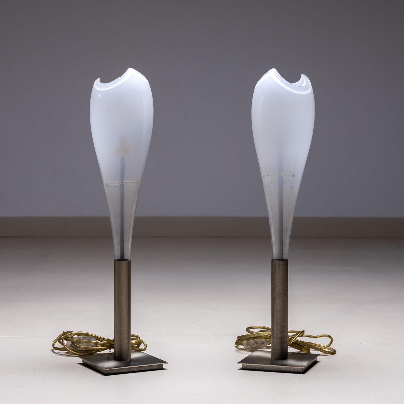 Small Murano glass table lamps by AV Mazzega, Italy 1960s In Good Condition For Sale In New York, NY
