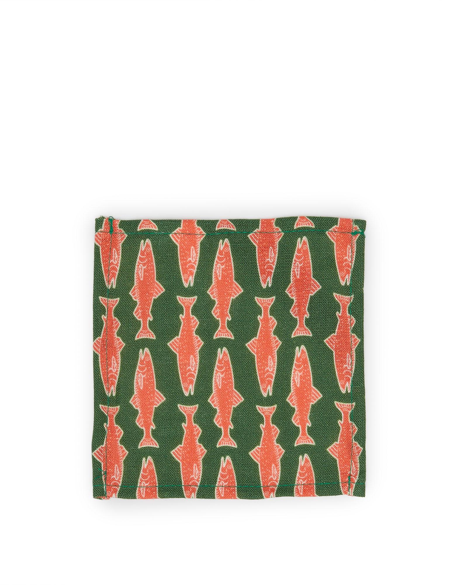 No aperitivo party is complete without charming cocktail napkins, si? Si! This set of four are as crisp as can be and, in a fabulous collaboration with Como’s latest hotel hotspot Passalacqua, arrive in opulent new motifs to mix and match for a