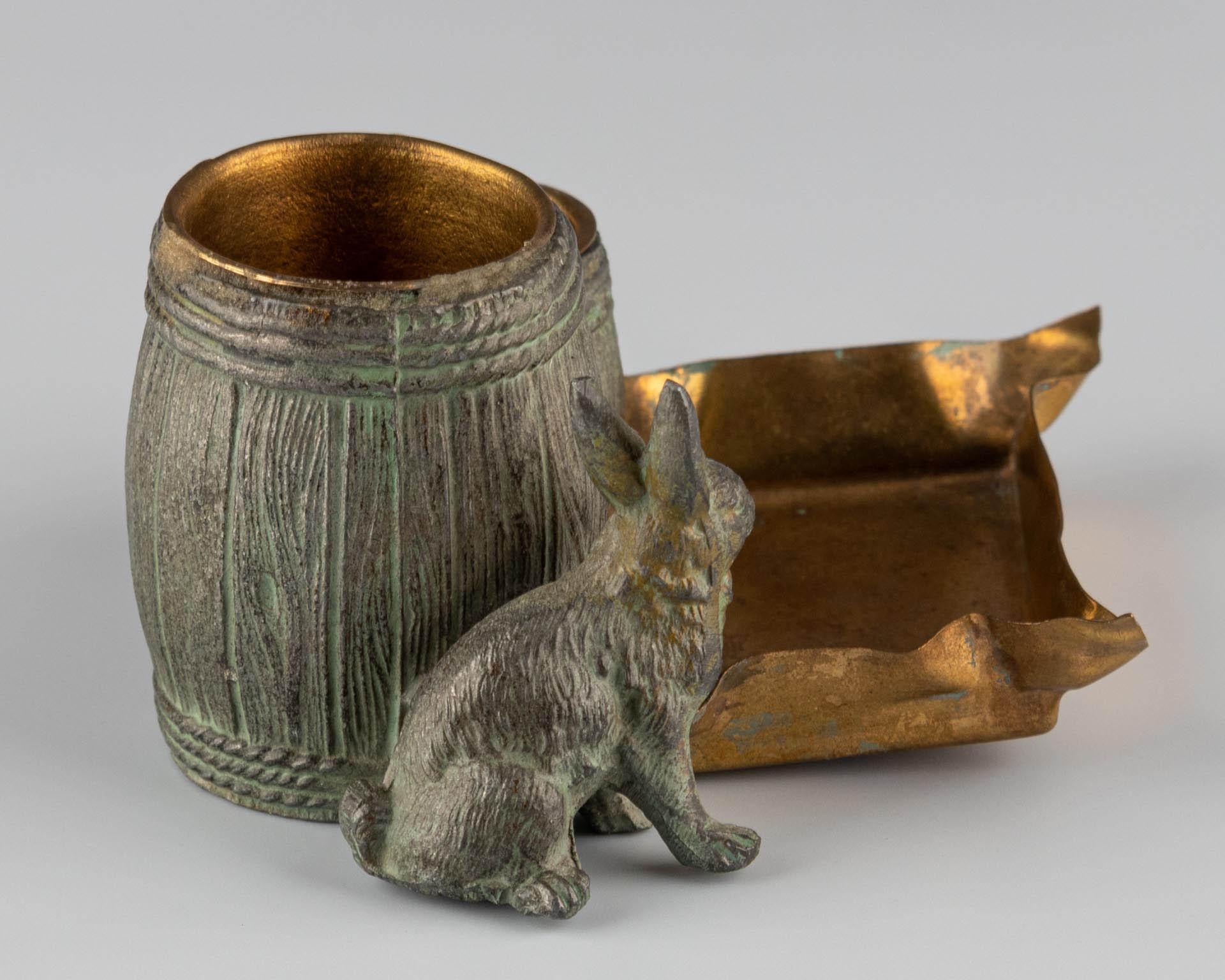 Small naturalistic desk set with rabbit and barrels made of patinated metal For Sale 3