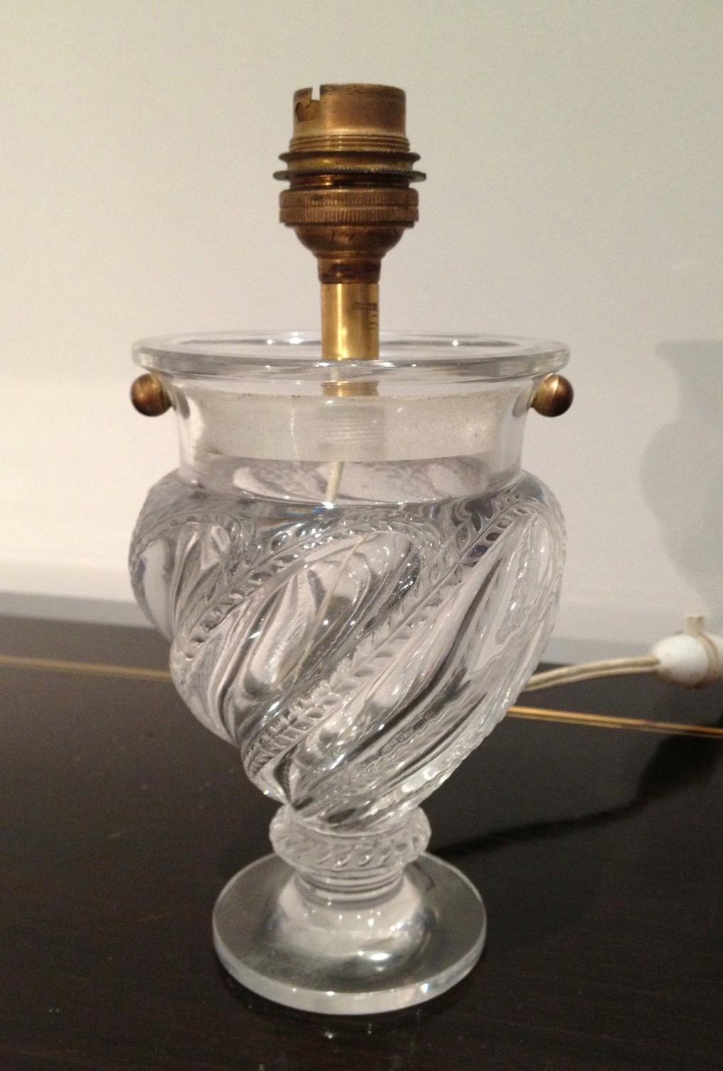 Small Neoclassical Style Crystal Lamp, French Work, circa 1940 For Sale 2