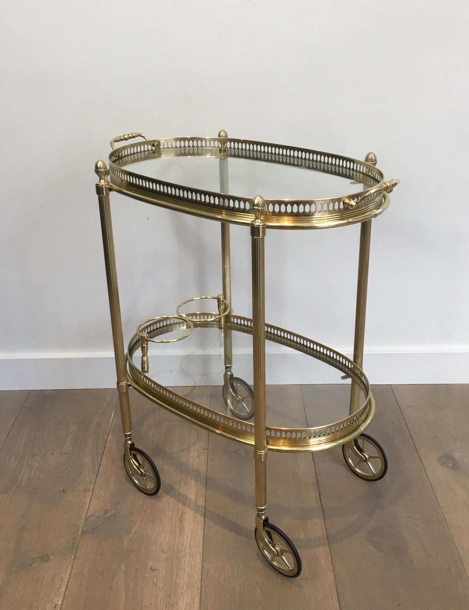 Piccolo carrello da bar ovale in ottone in stile neoclassico con doppio piano estraibile di in vendita 13