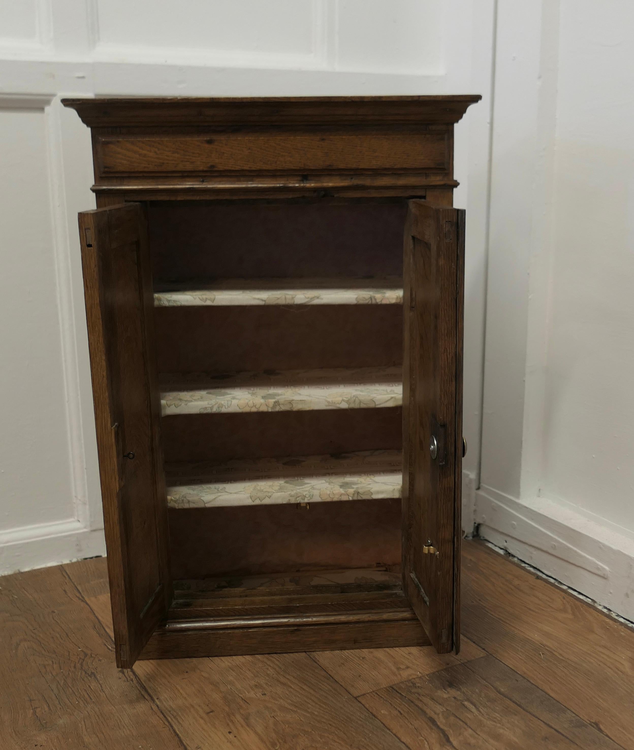 Arts and Crafts Small Oak 2 Door Cupboard  For Sale