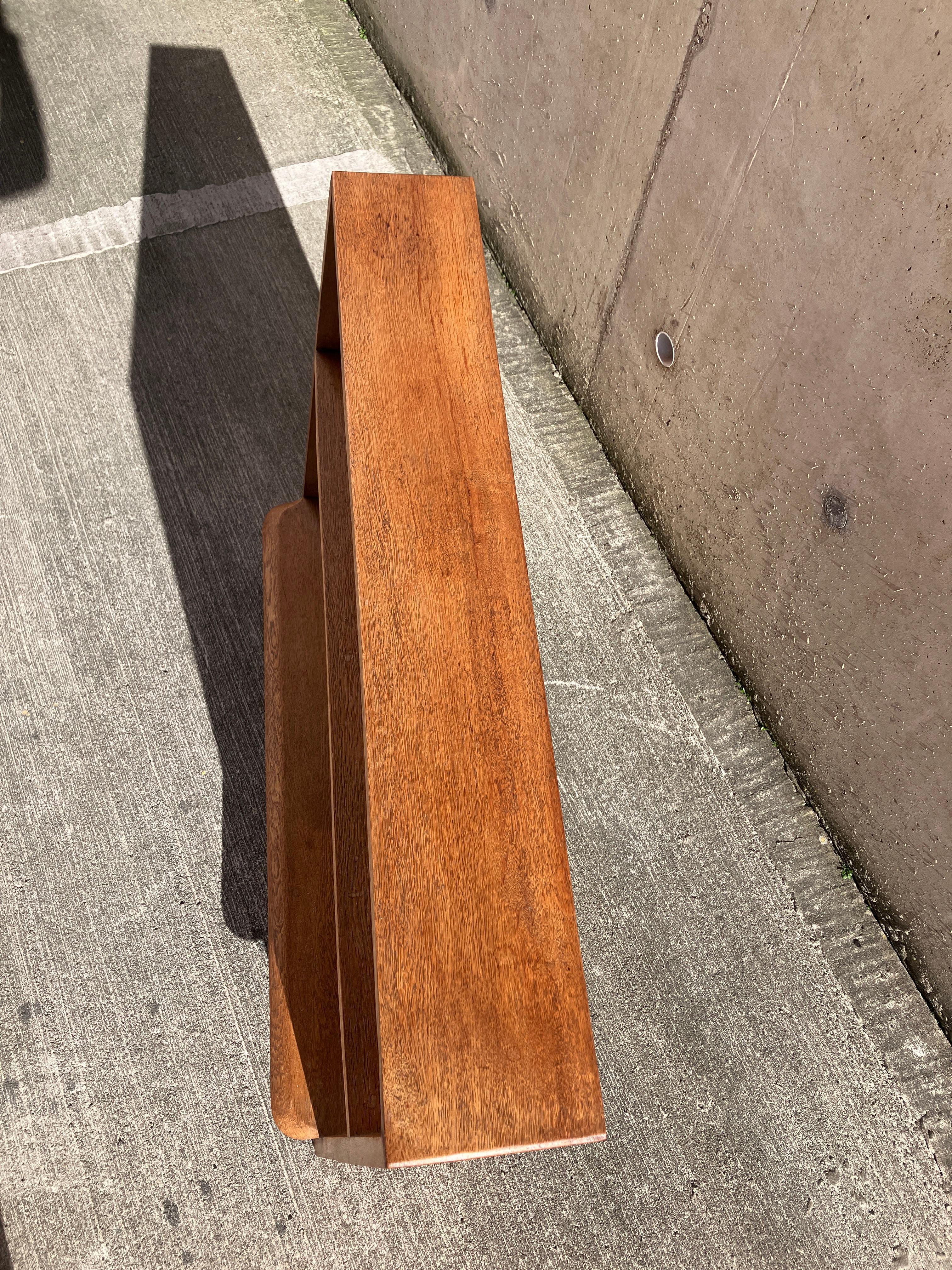 Small Mid Century Solid Oak Freestanding Bookcase Made in England In condizioni buone in vendita a Leicester, GB