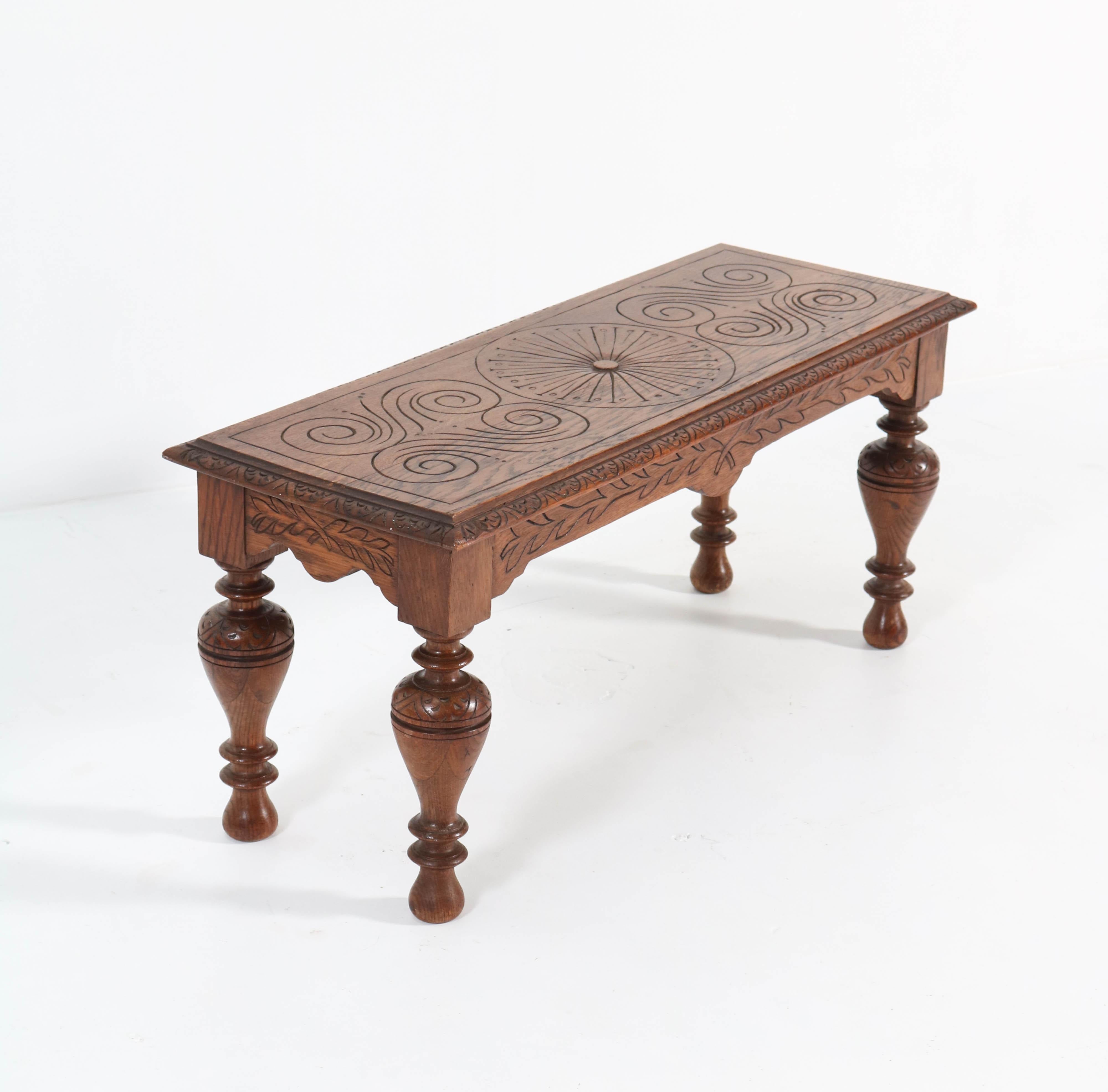 Small Oak Dutch Neo-Renaissance Style Bench or Side Table, 1920s In Good Condition In Amsterdam, NL