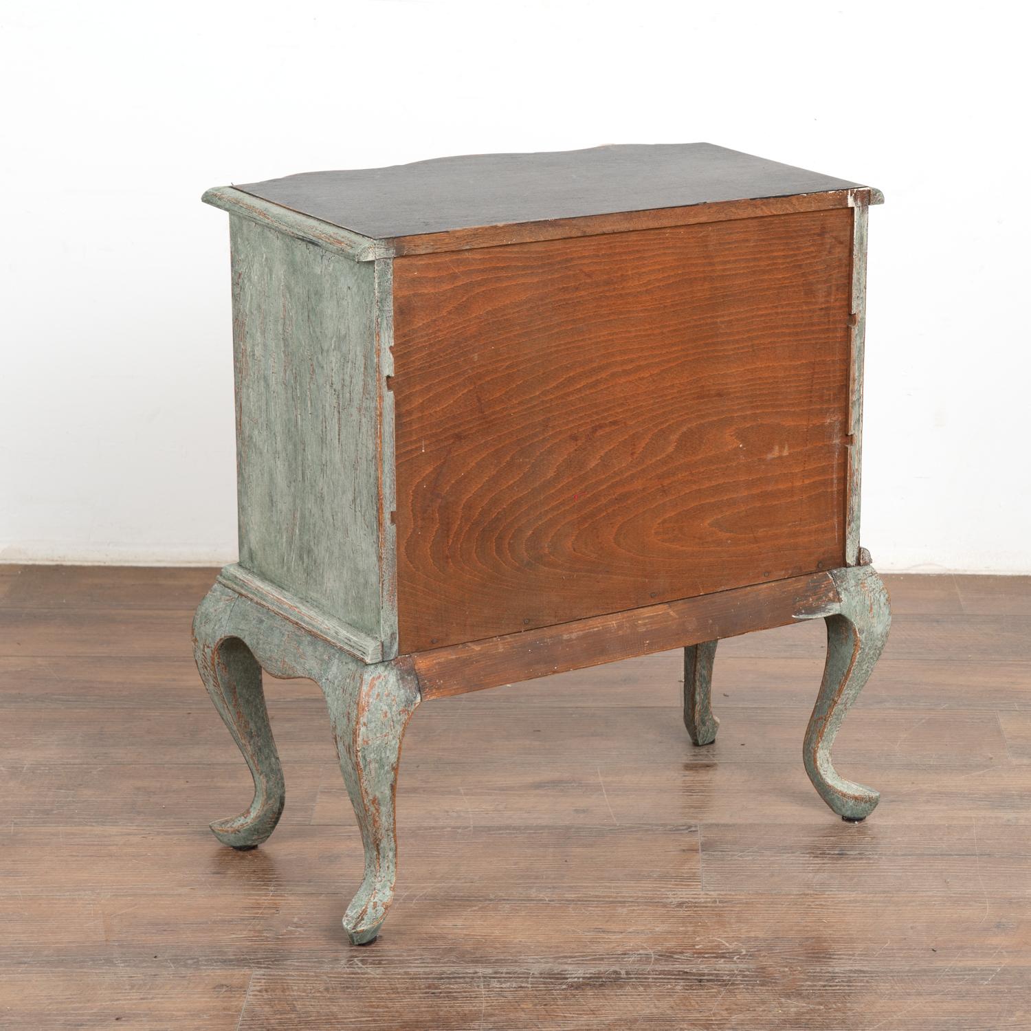 Small Oak Painted Rococo Chest of Three Drawers, Denmark circa 1800 For Sale 5
