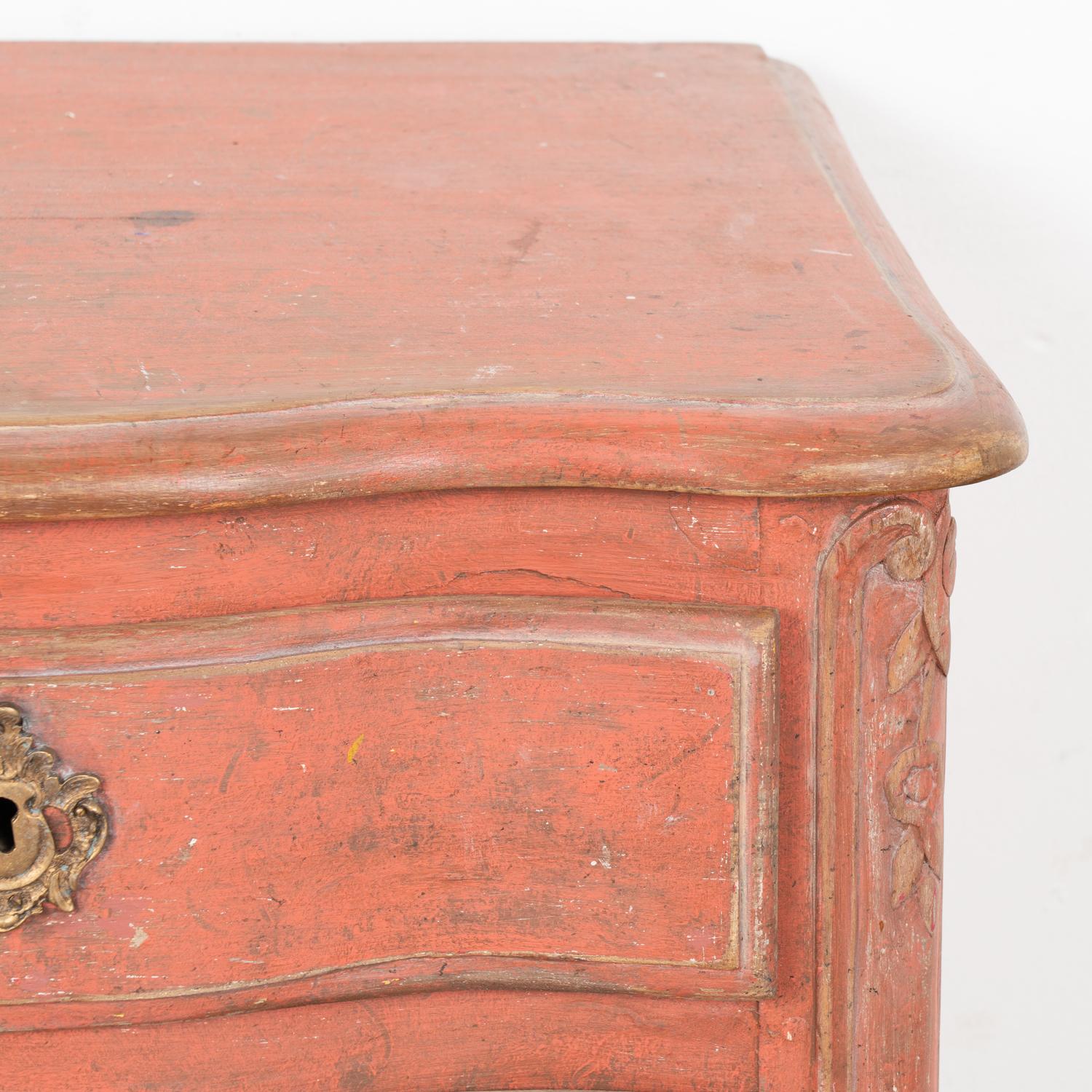 Small Oak Rococo Chest of Three Drawers, Sweden circa 1800-40 For Sale 2