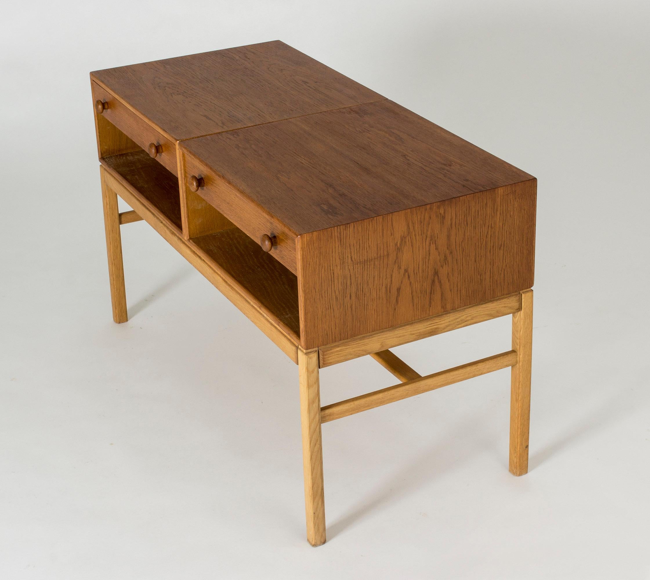 Small Oak Sideboard by Sven Engström and Gunnar Myrstrand In Good Condition In Stockholm, SE