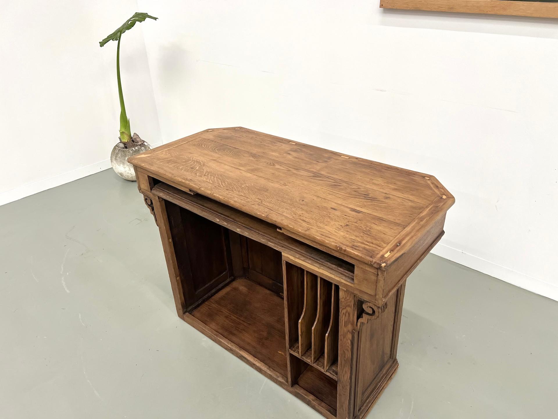Piccolo banco di commercio in legno di quercia, Francia, 1900 in vendita 7