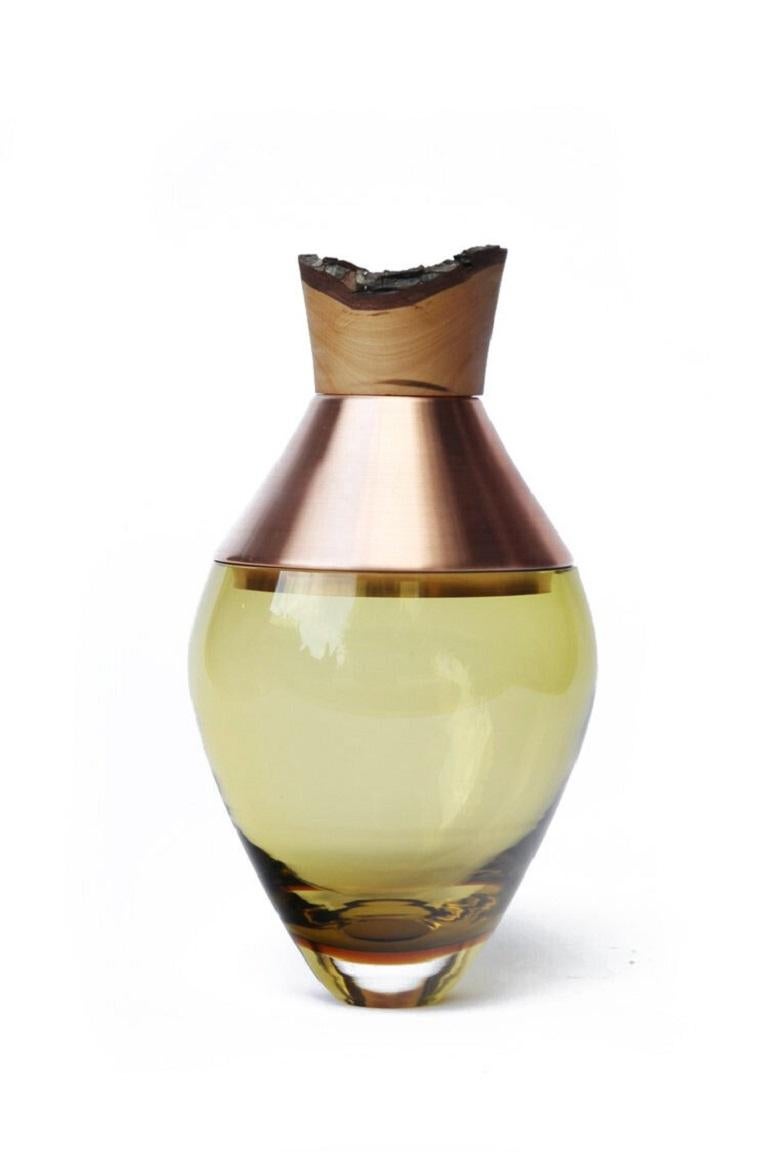 Allemand Petit vase d'Inde en patine olive et cuivre I, Pia Wüstenberg en vente