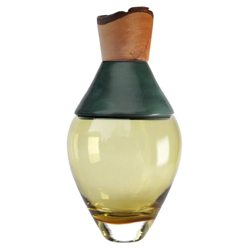 Petit vase d'Inde en patine olive et cuivre I, Pia Wüstenberg en vente