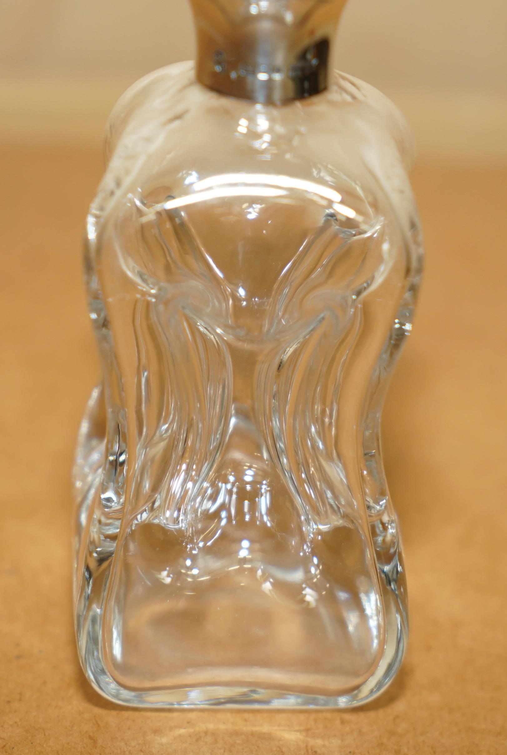 Anglais PETIT DÉCANTEUR À UNE PERSONNE ASPREY & CO 1964 ARGENT STERLING PiNCH SPIRIT WINE en vente