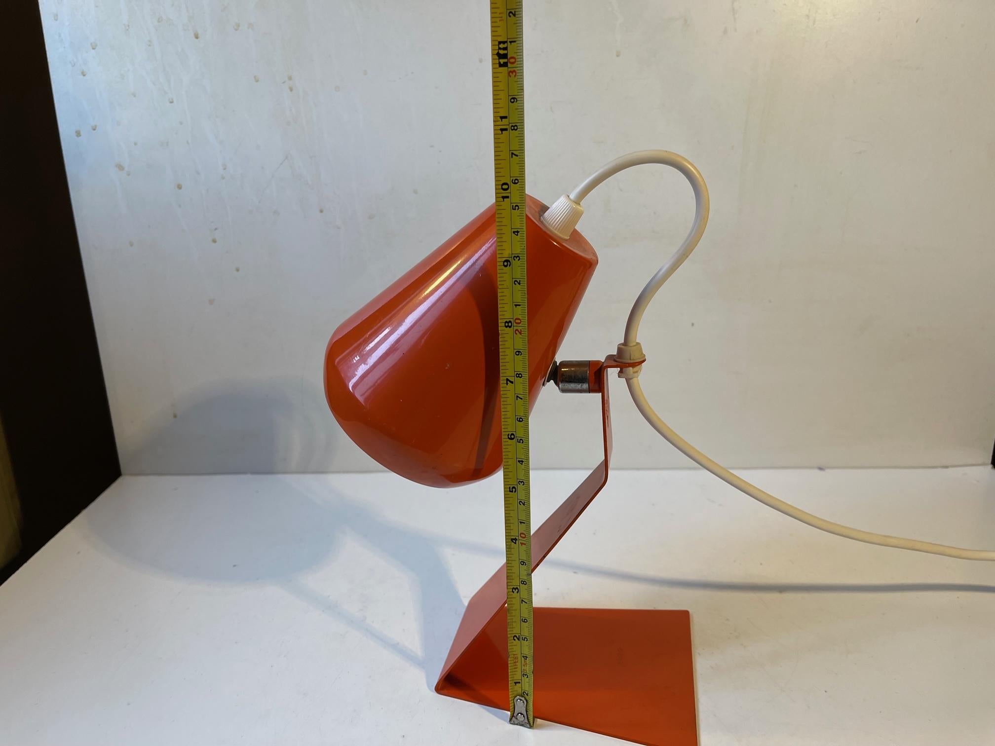 Orangefarbene Mid-Century-Tischlampe, italienisch, 1960er Jahre im Angebot 3