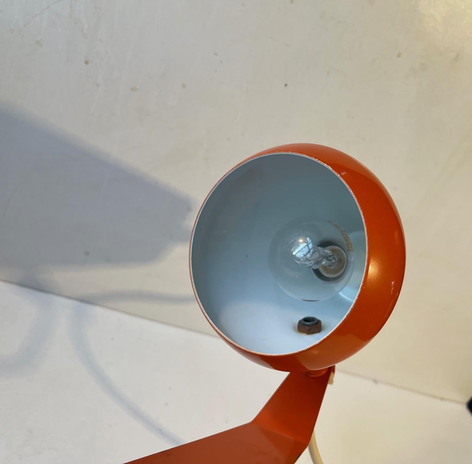 Small Orange Midcentury Table Lamp, Italian, 1960s For Sale 4